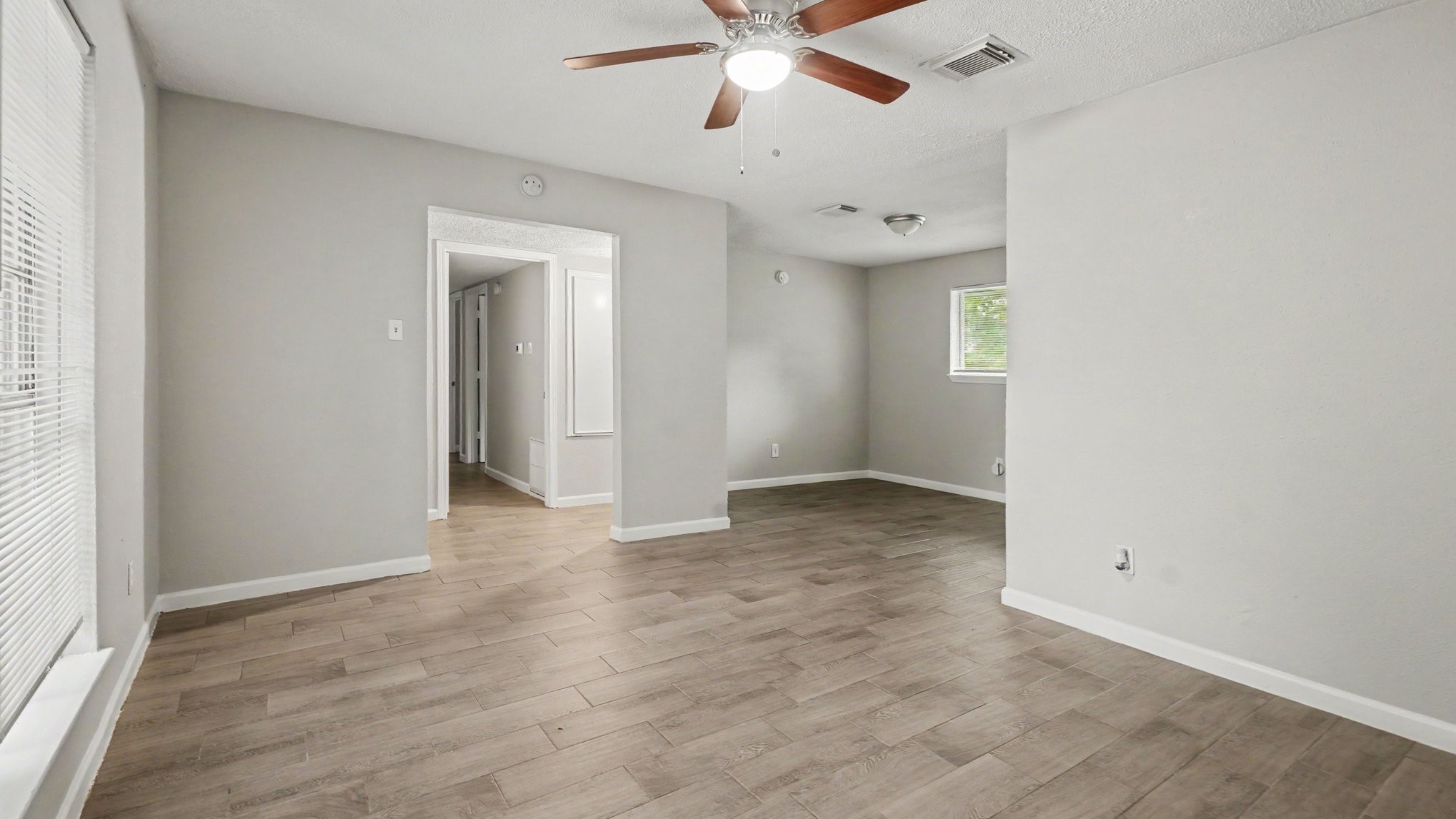 11231 Tamworth Drive Property Photo 6