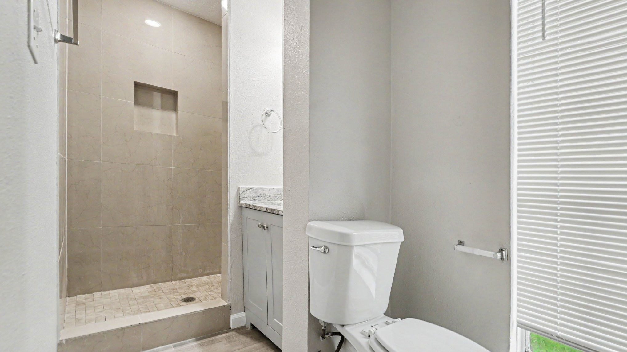 11231 Tamworth Drive Property Photo 13