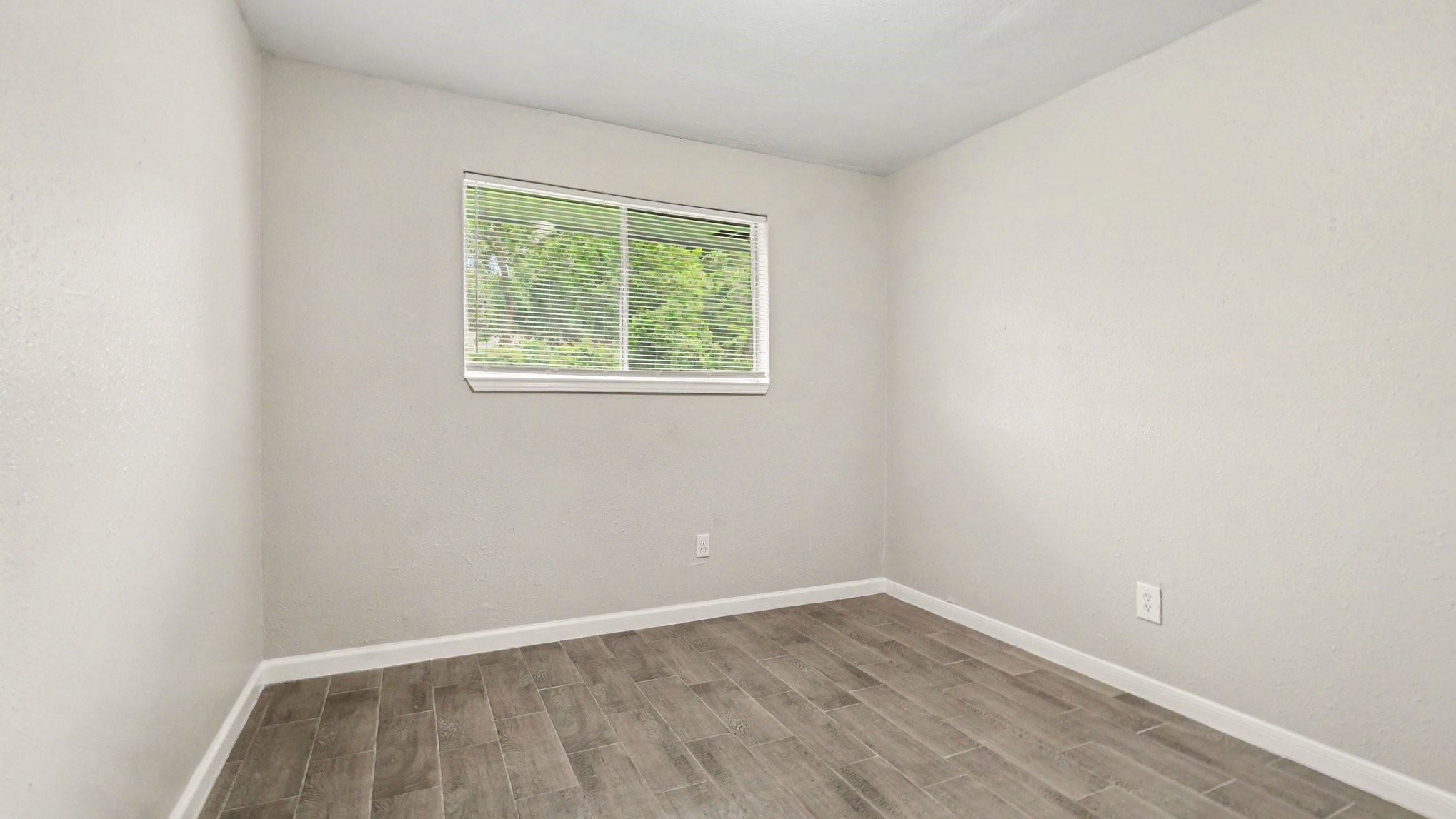 11231 Tamworth Drive Property Photo 16
