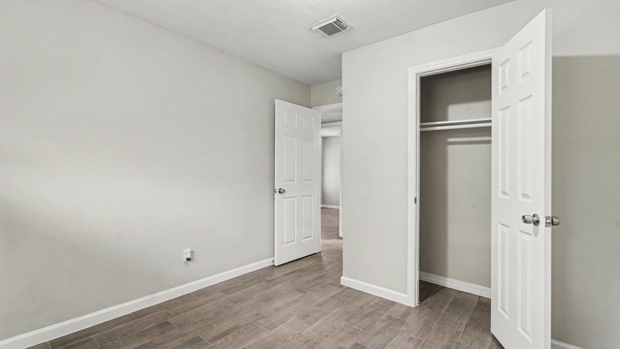 11231 Tamworth Drive Property Photo 17