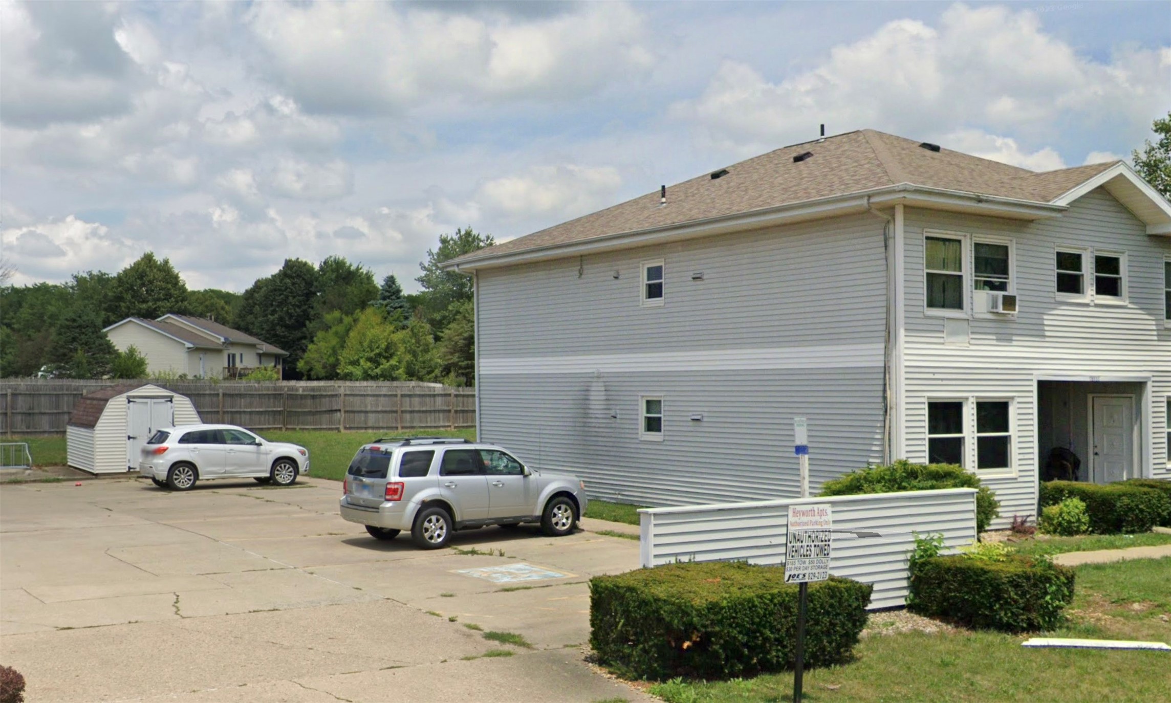 306 Wigwam St Property Photo 3