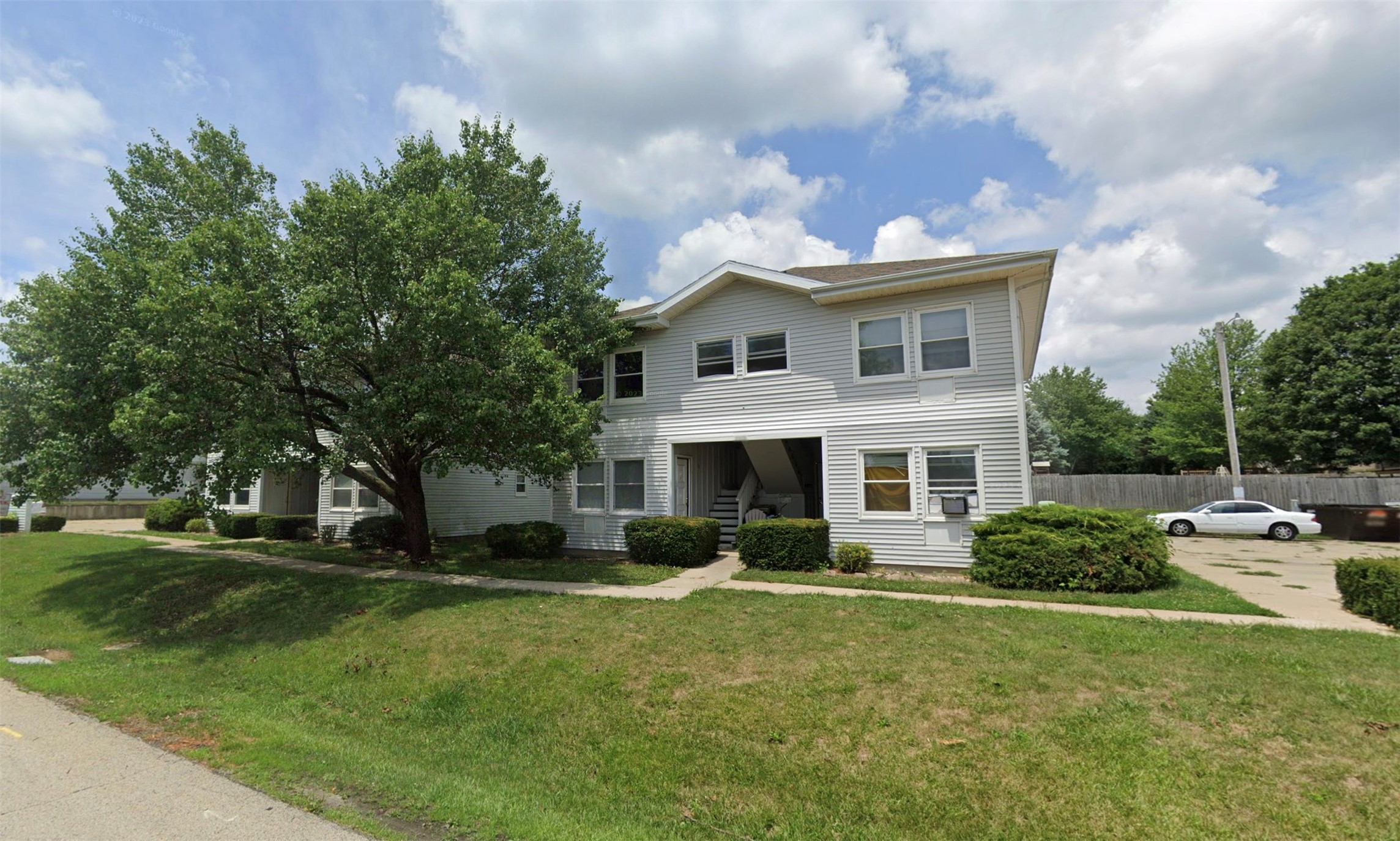 306 Wigwam St Property Photo 5