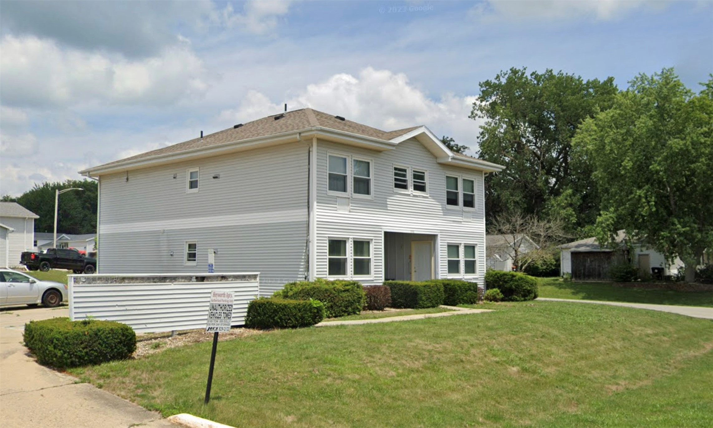306 Wigwam St Property Photo 6