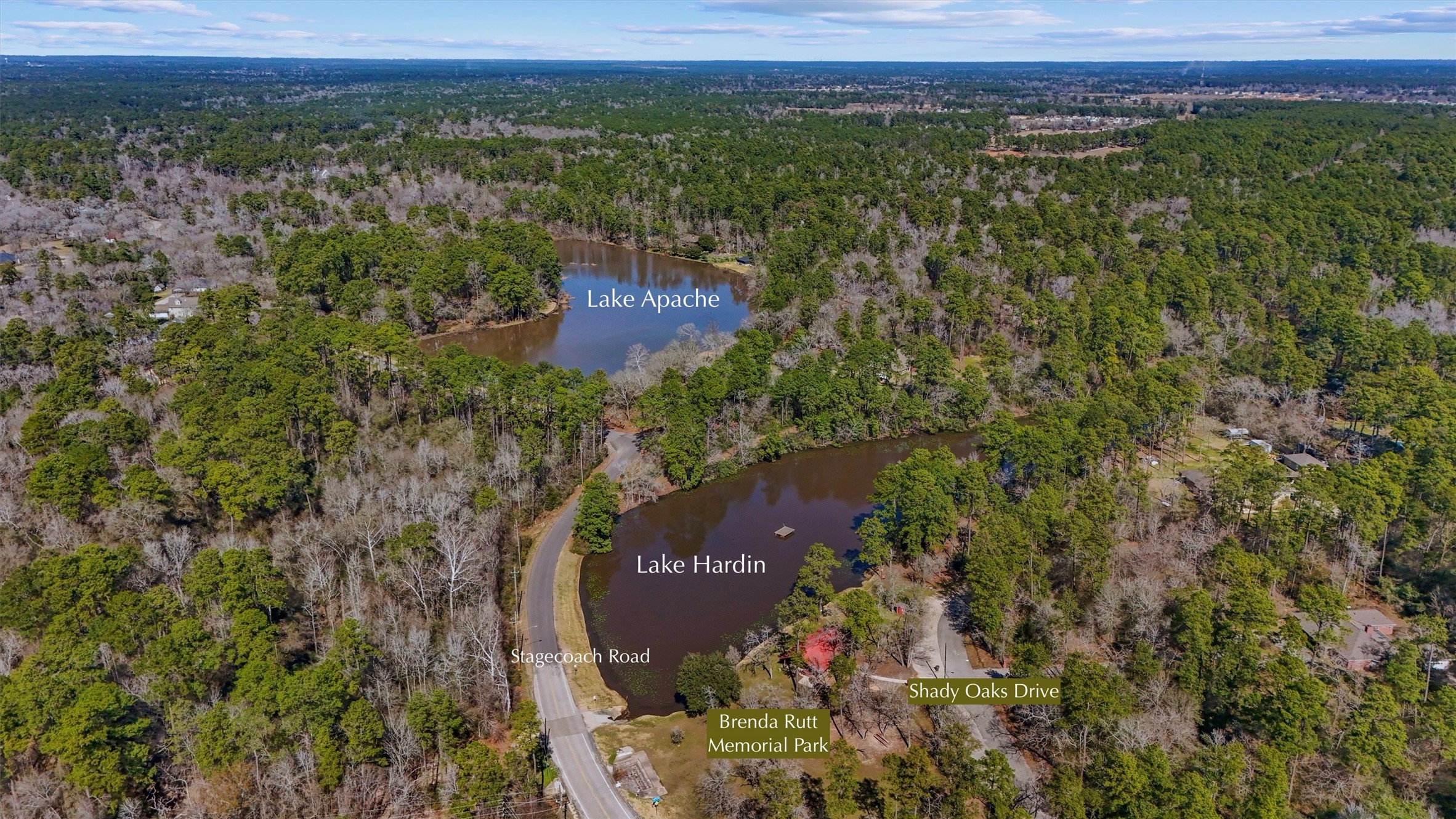 15245 Shady Oaks Drive Property Photo 3