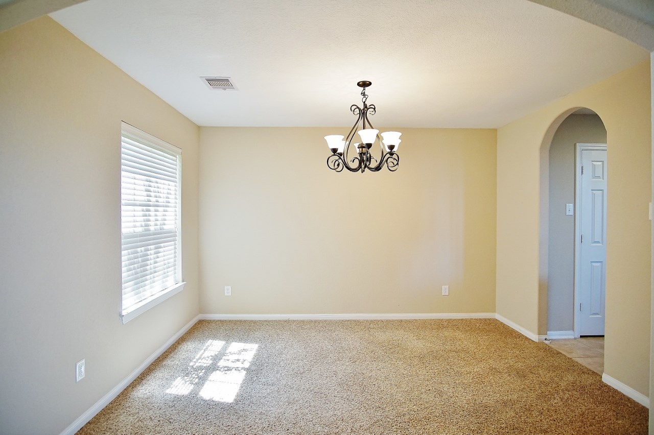 26834 Henson Falls Drive Property Photo 2
