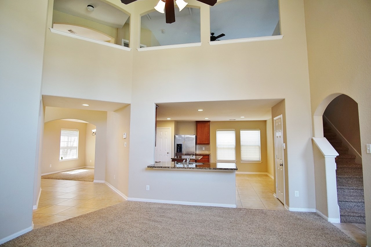 26834 Henson Falls Drive Property Photo 4