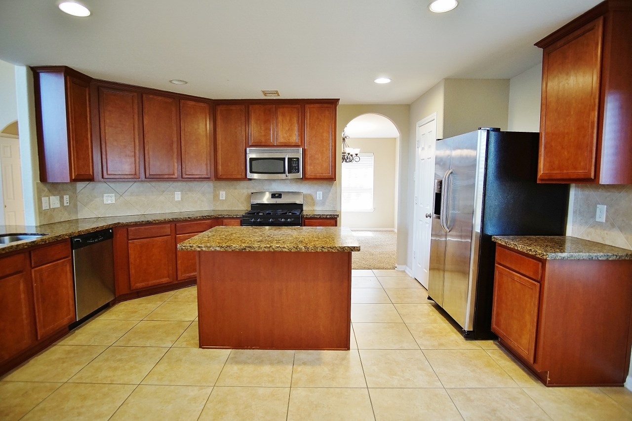26834 Henson Falls Drive Property Photo 6