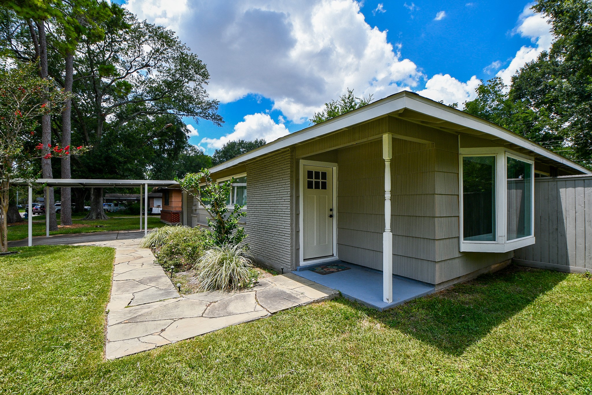 9614 Larston Street Property Photo 3