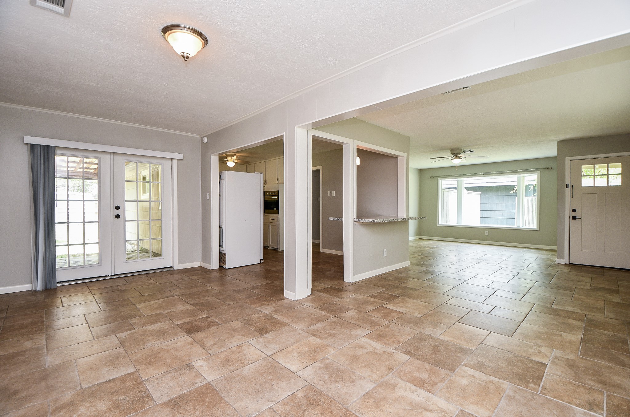 9614 Larston Street Property Photo 7