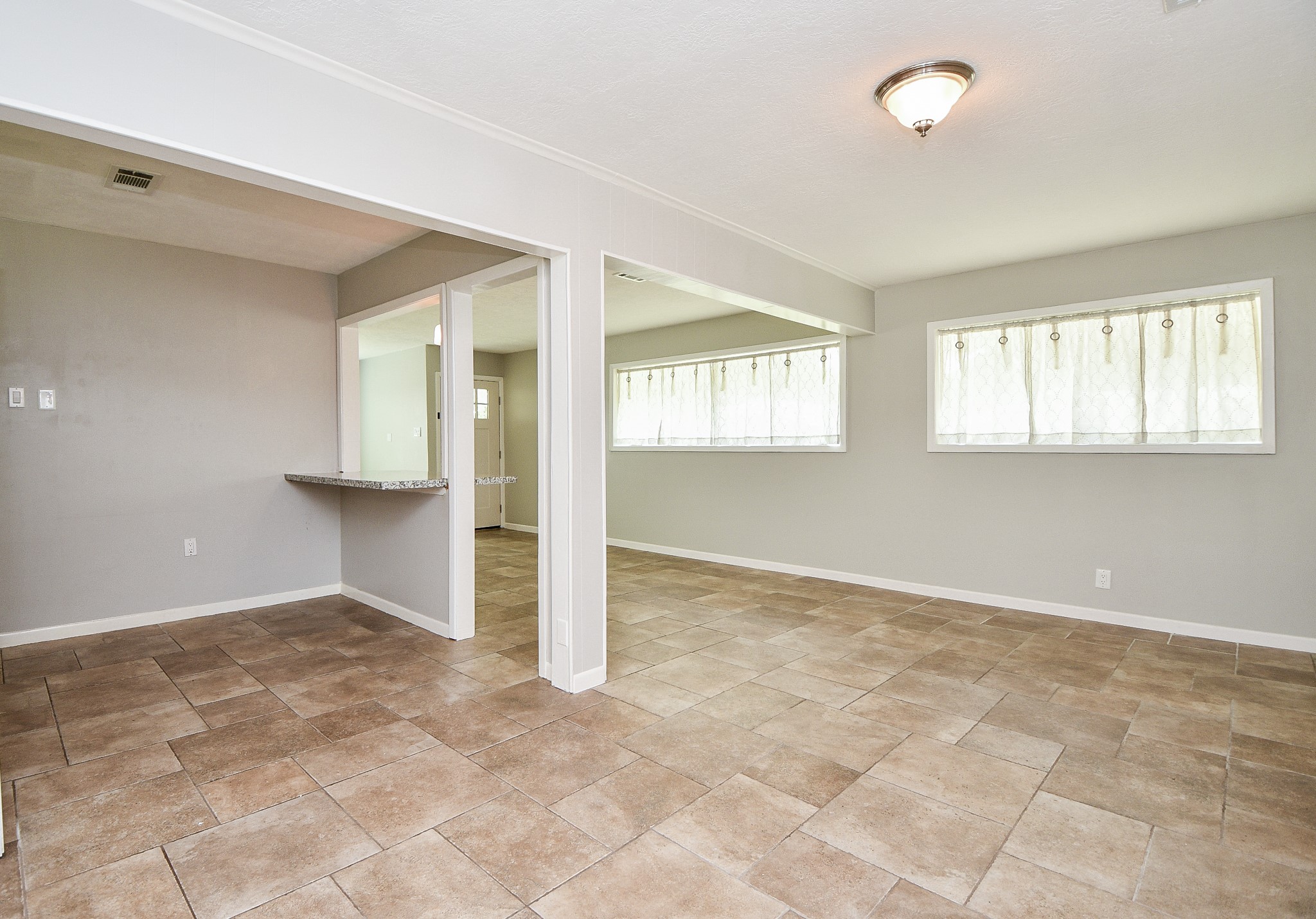 9614 Larston Street Property Photo 8