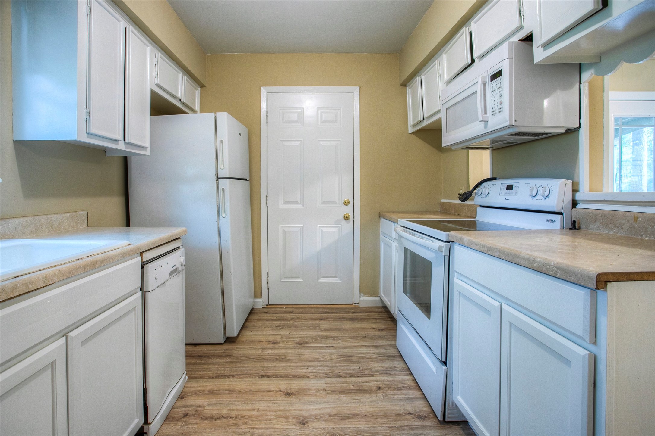 81 Westlake Road Property Photo 5