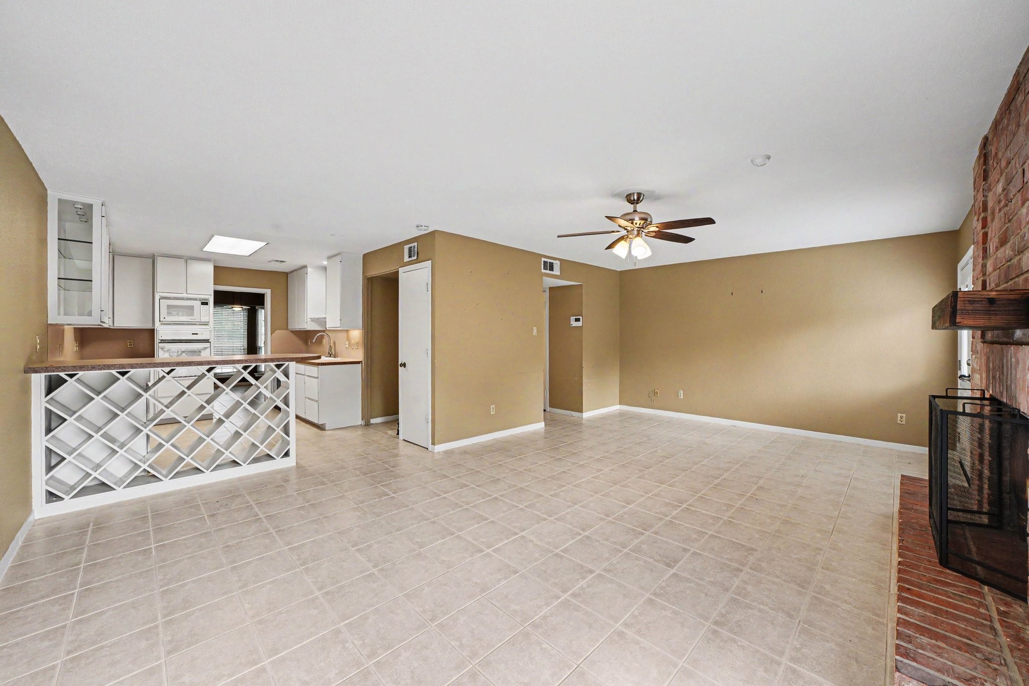 1661 W Sam Houston Parkway S Property Photo 14