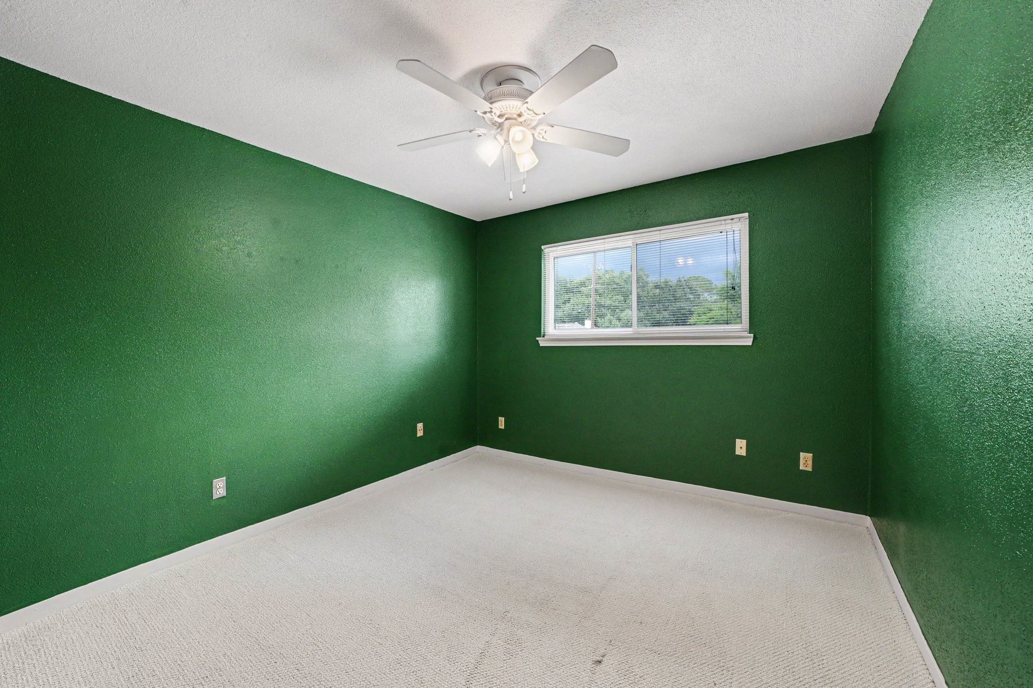 1661 W Sam Houston Parkway S Property Photo 17