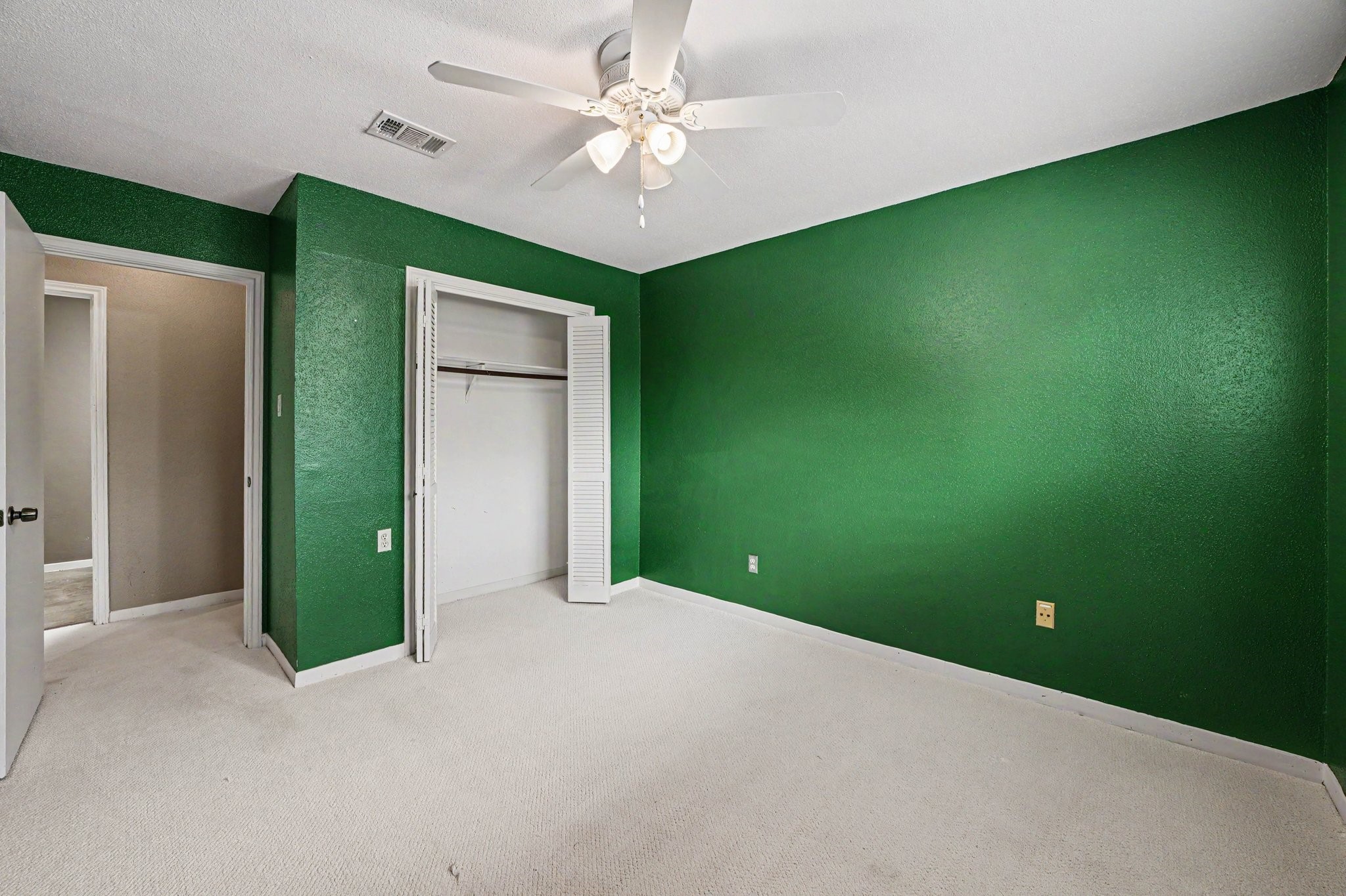 1661 W Sam Houston Parkway S Property Photo 18