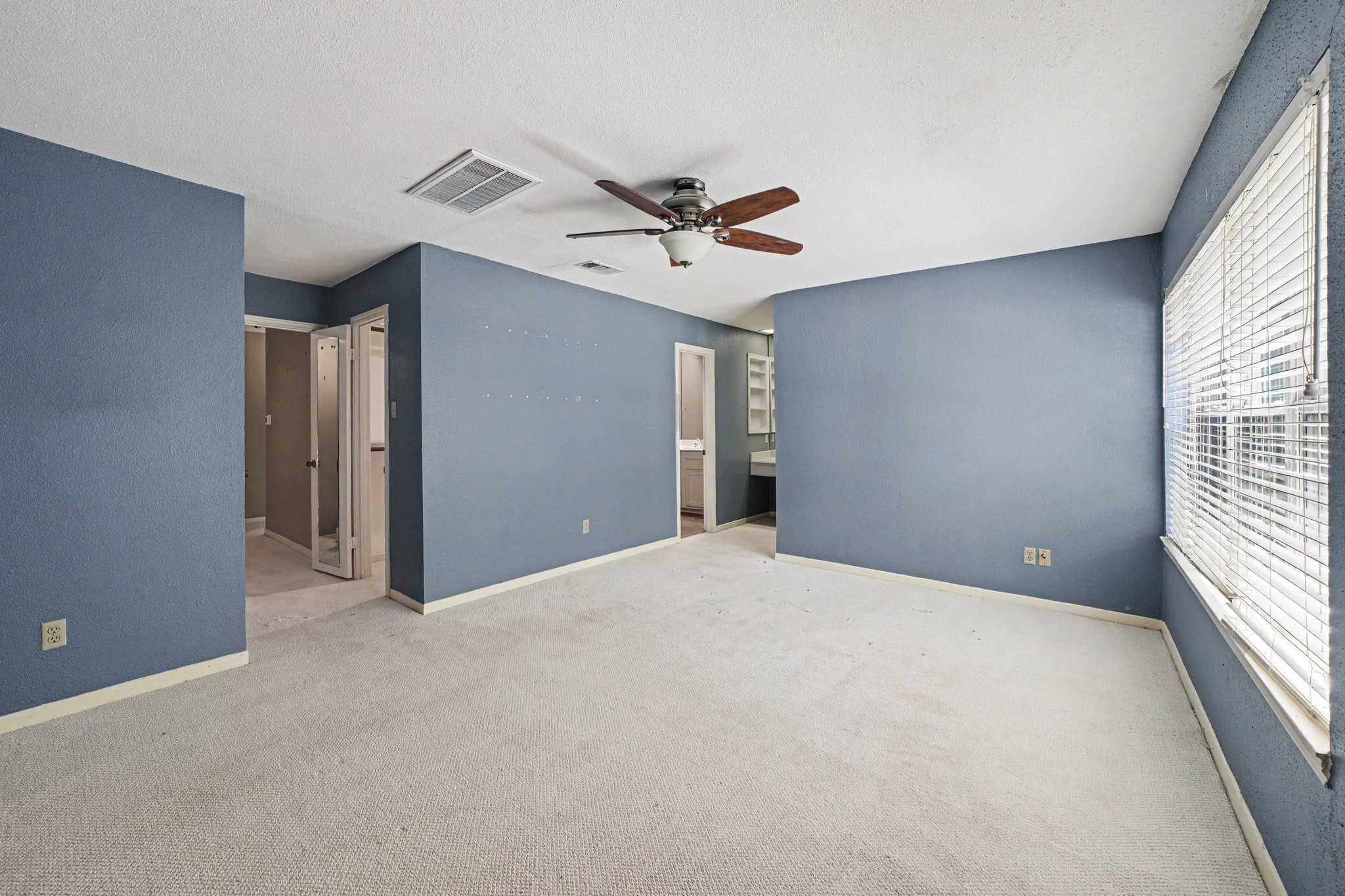 1661 W Sam Houston Parkway S Property Photo 20