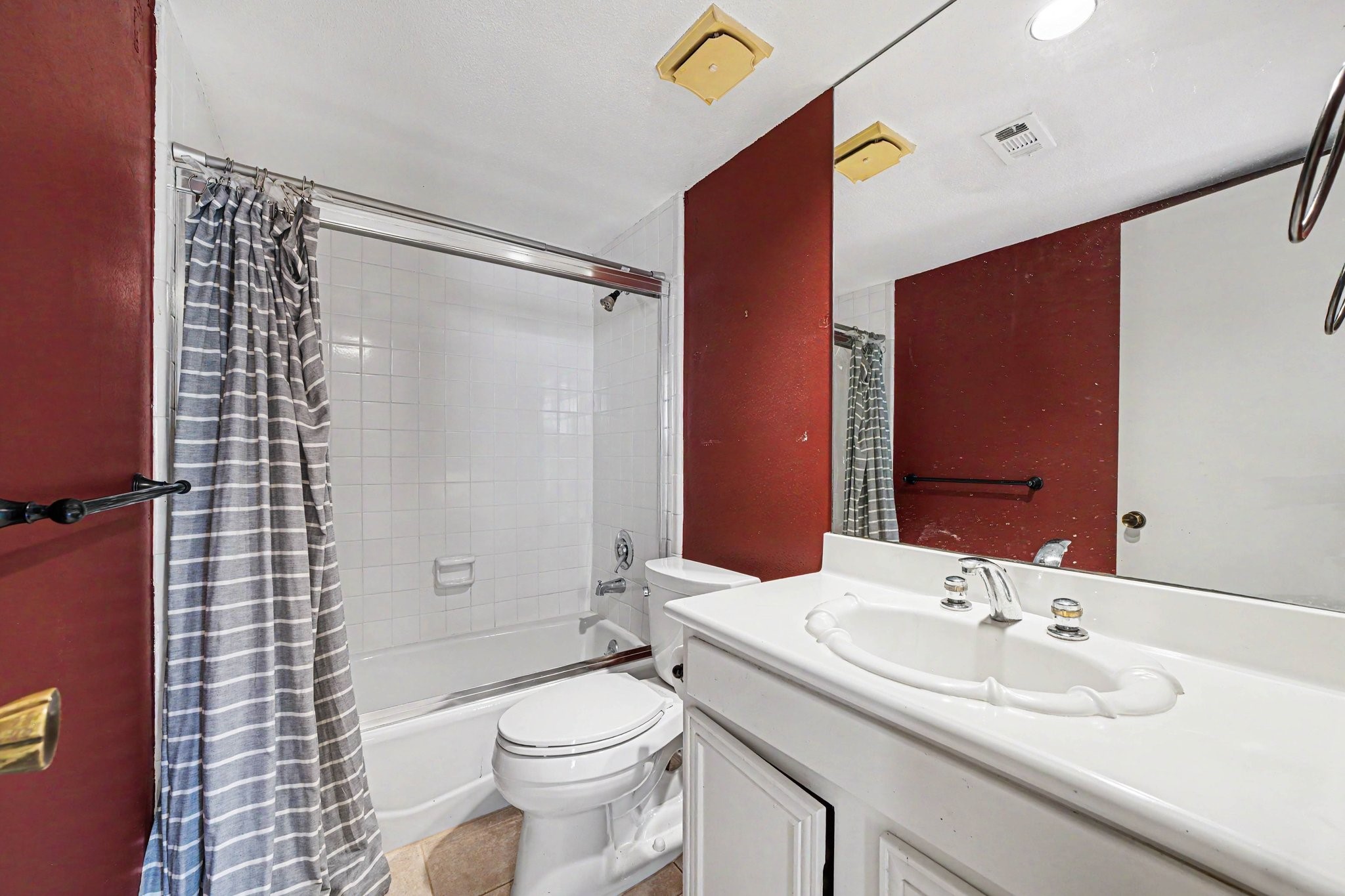 1661 W Sam Houston Parkway S Property Photo 26