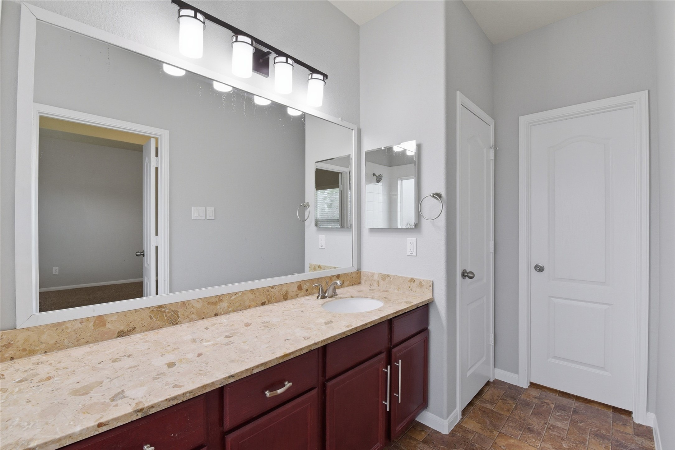 17142 Amarose Drive Property Photo 18