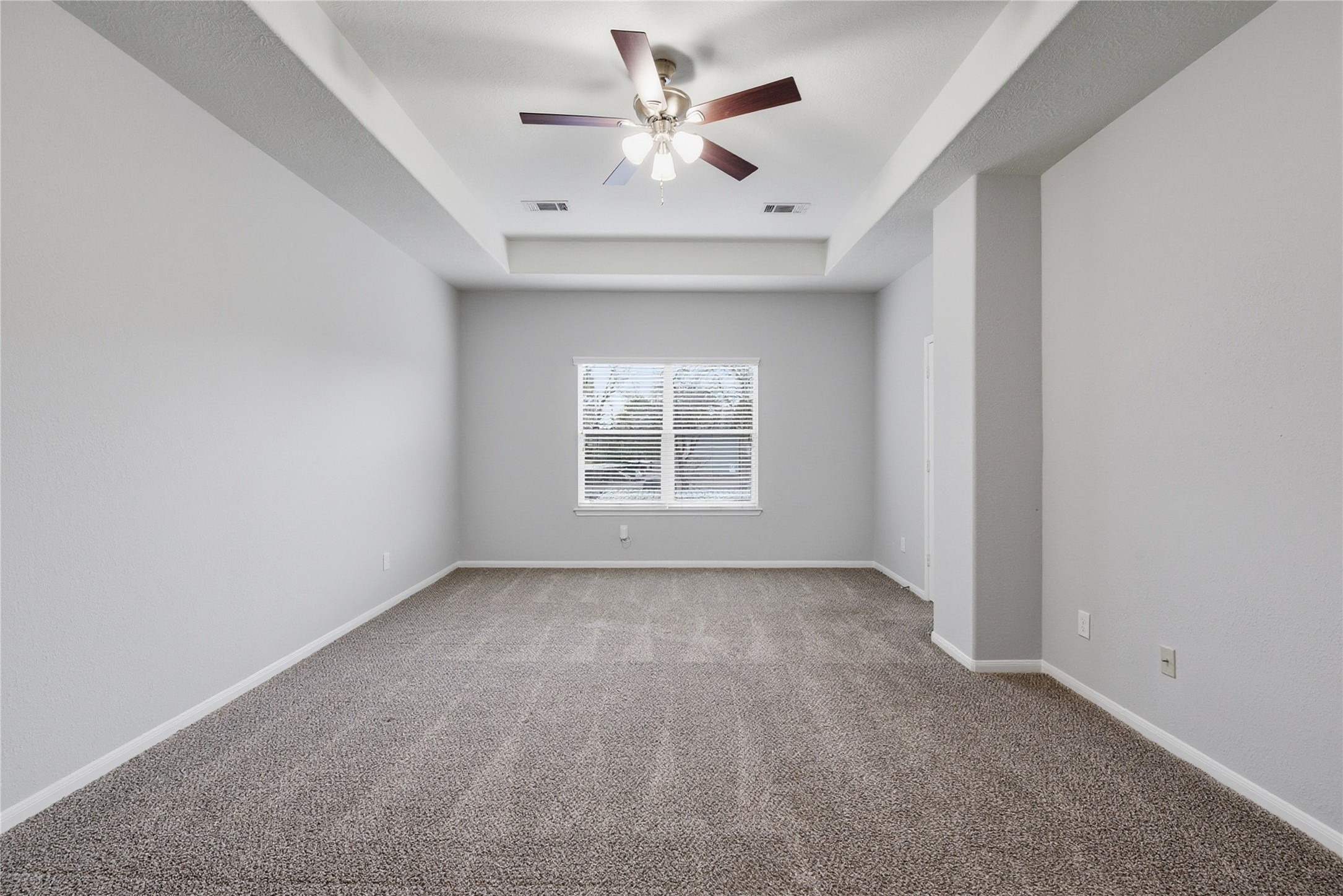 17142 Amarose Drive Property Photo 19