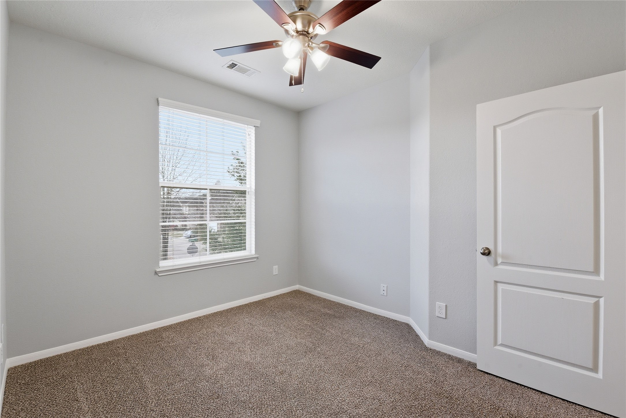 17142 Amarose Drive Property Photo 21