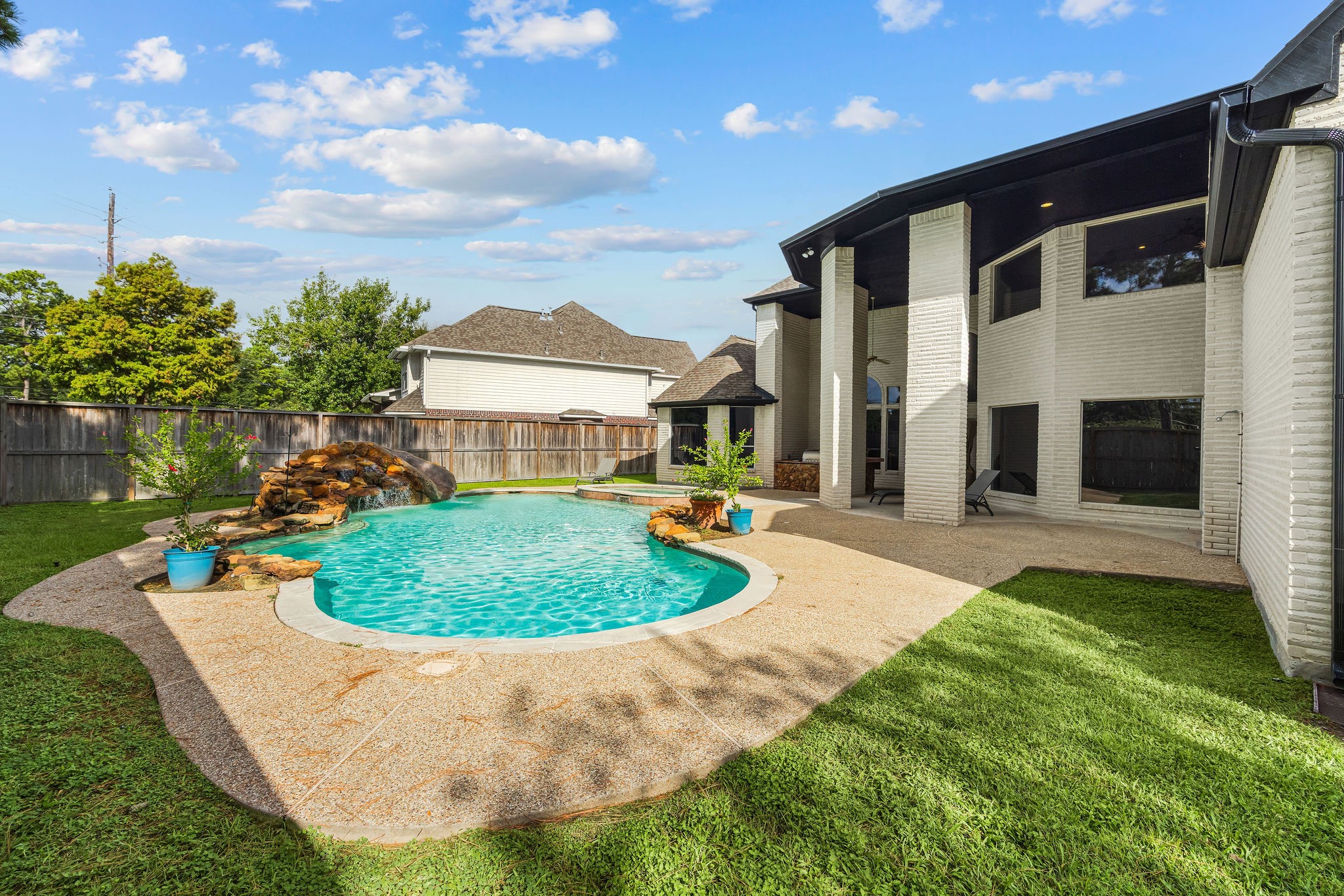 13103 Springmint Court Property Photo 5