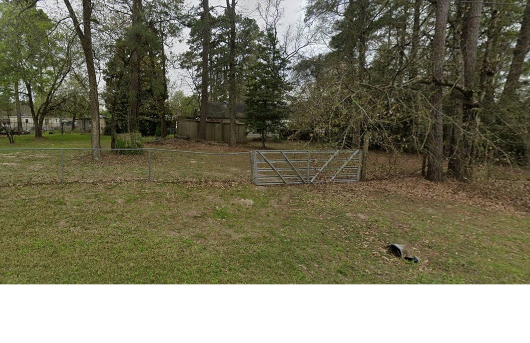 8410 Rolling Oaks Dr Property Photo 3