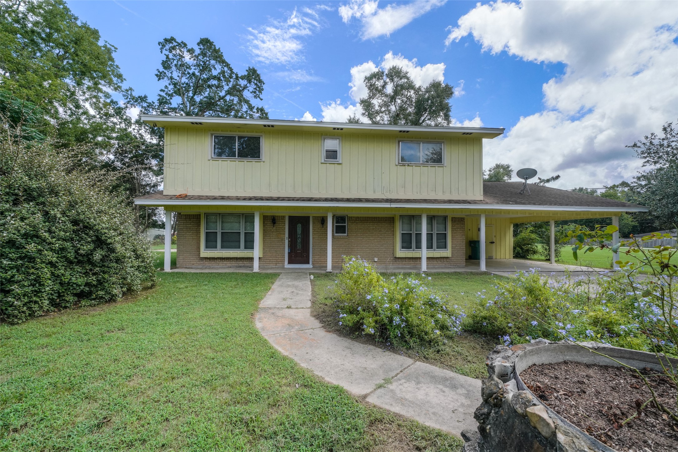 7622 County Line Road Property Photo 1
