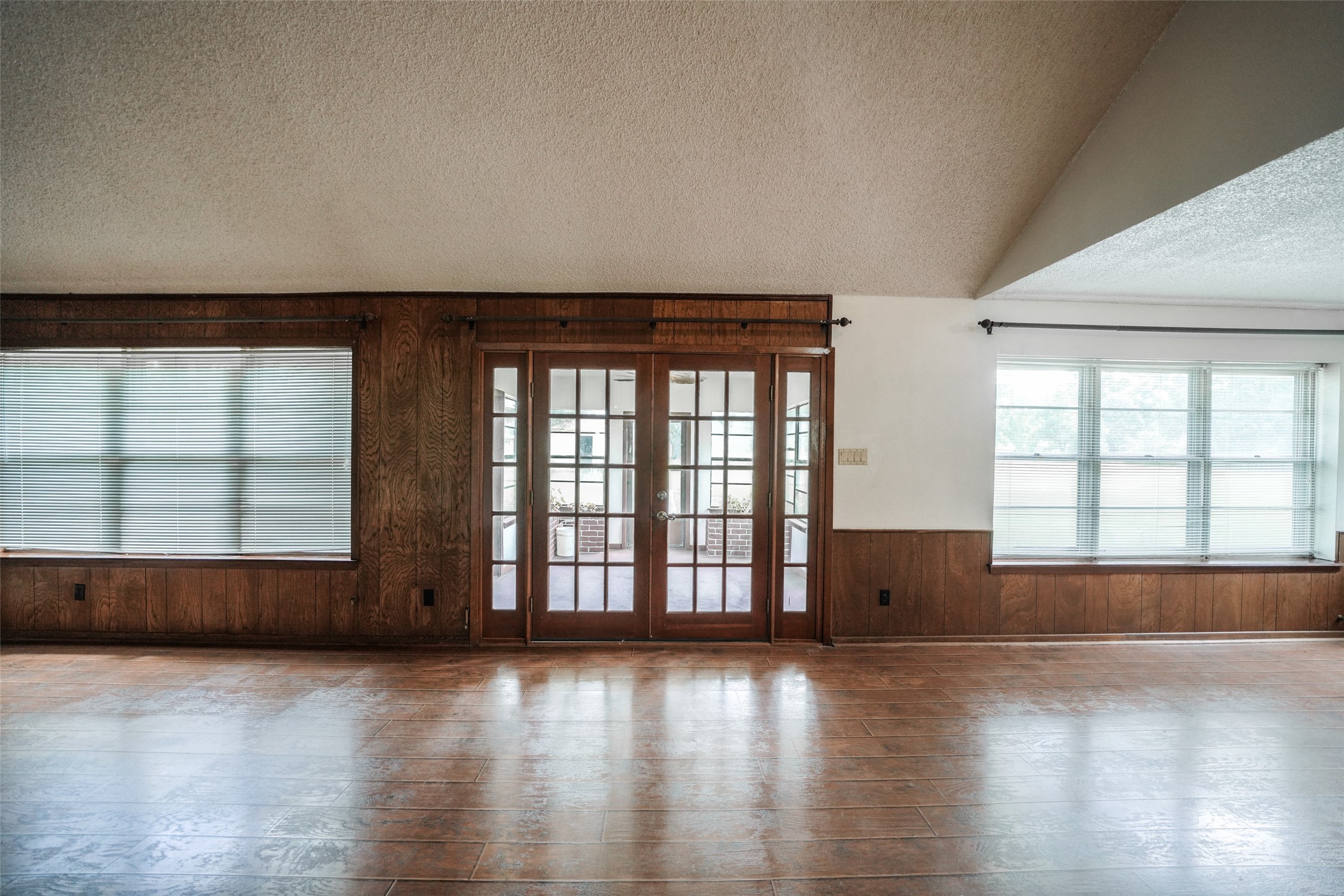 7622 County Line Road Property Photo 15