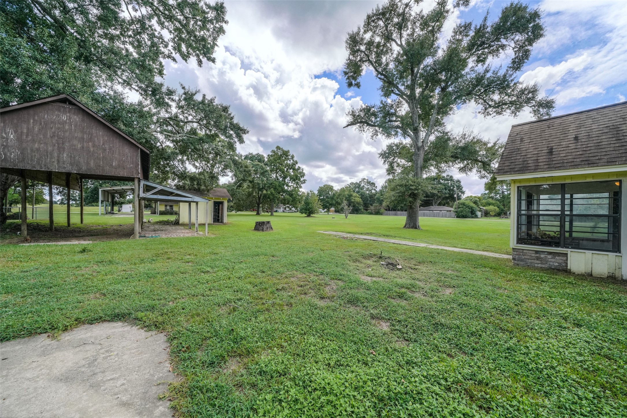 7622 County Line Road Property Photo 27