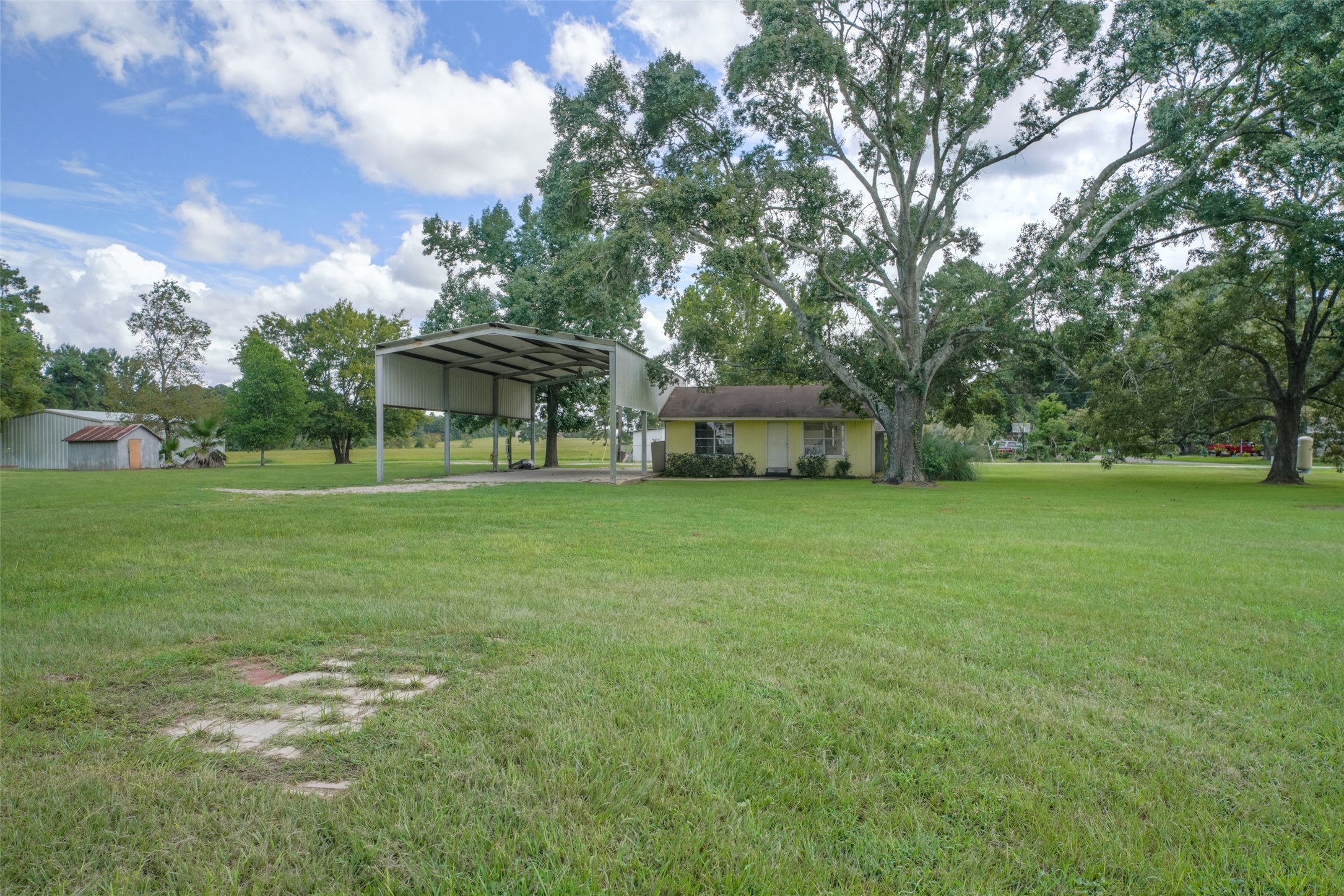 7622 County Line Road Property Photo 29