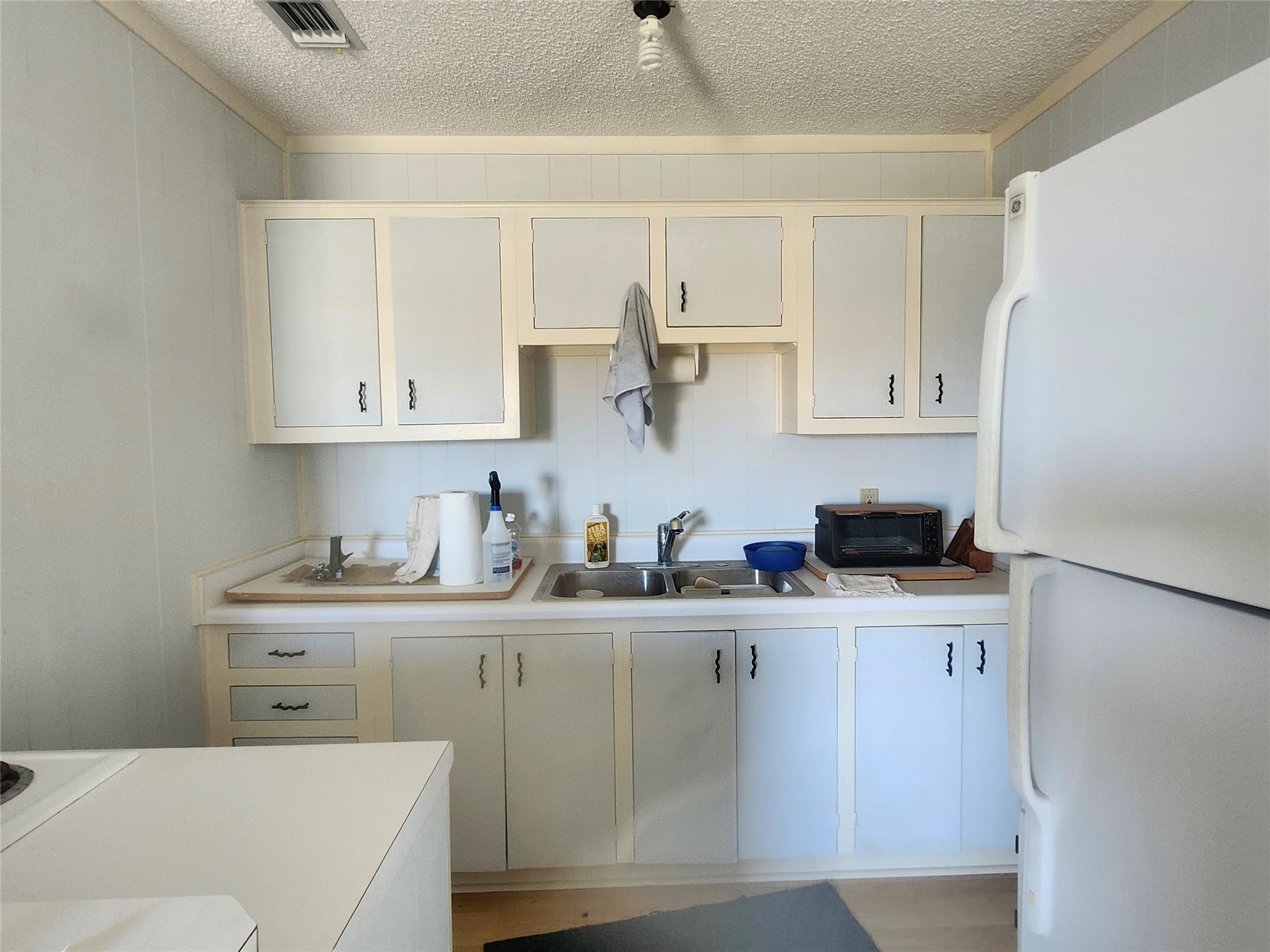 1218 Middle Property Photo 13