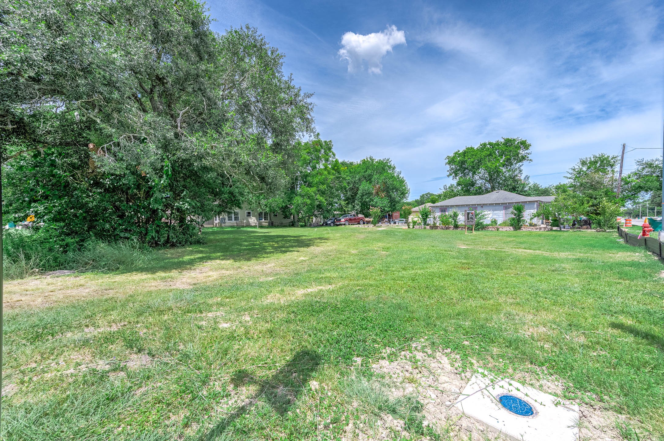 1414 Main Street Property Photo
