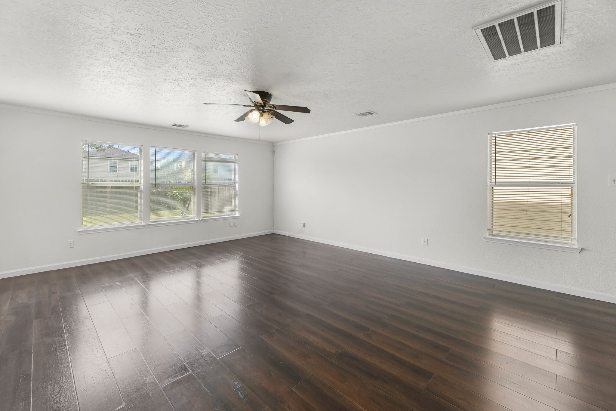 2626 Skyview Cove Court Property Photo 6