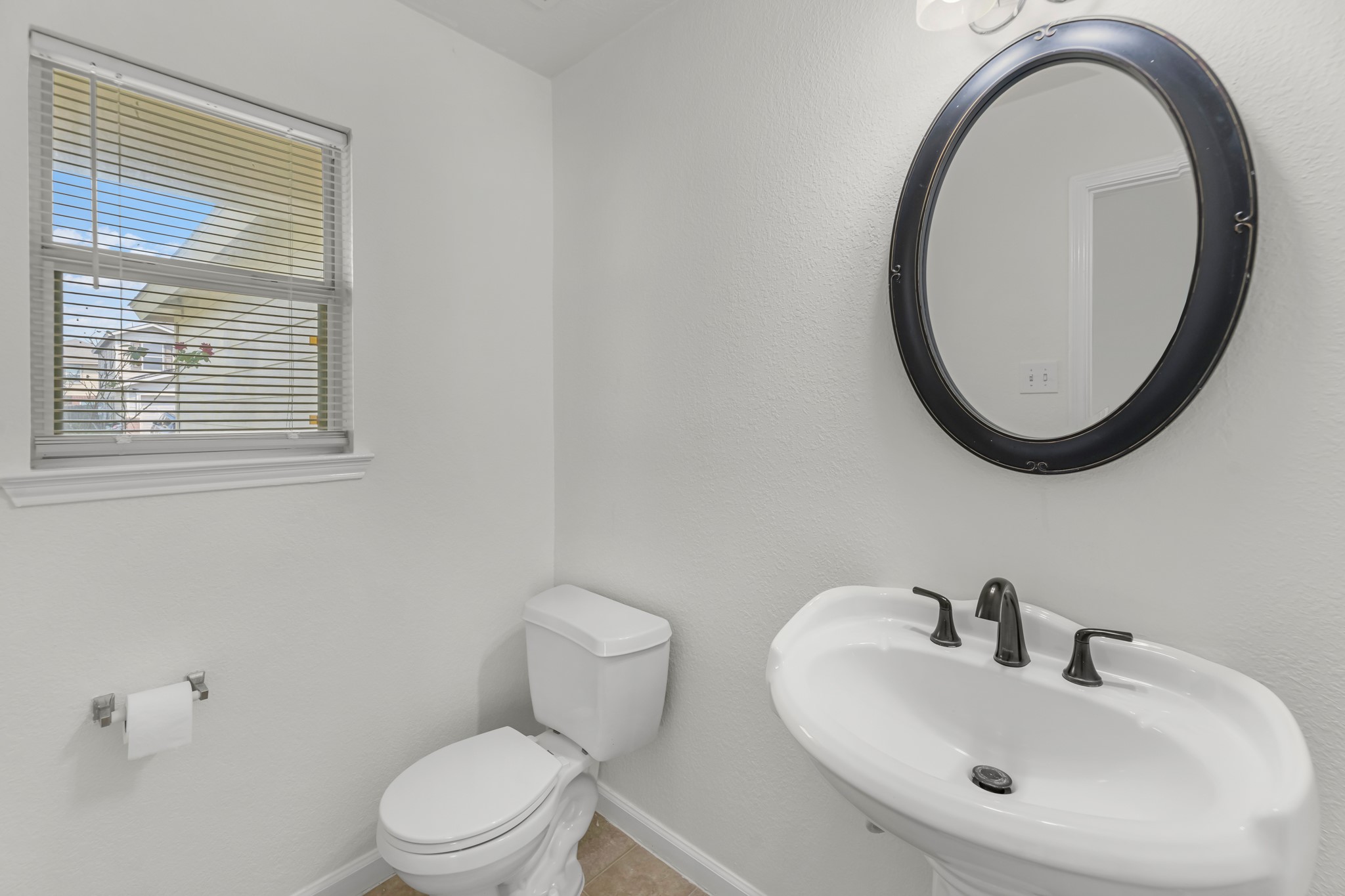 2626 Skyview Cove Court Property Photo 9