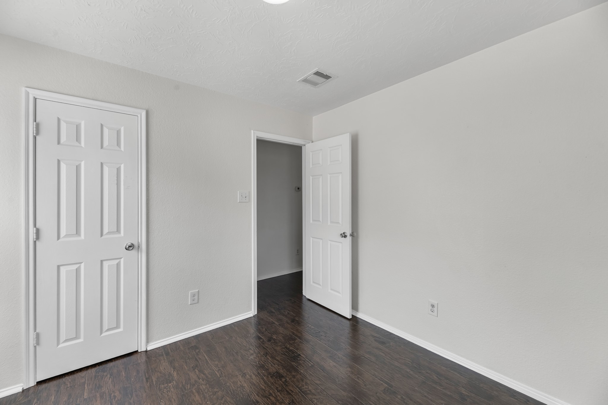 2626 Skyview Cove Court Property Photo 17