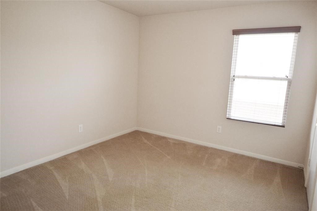 2707 Oak Ridge Park Drive Property Photo 17