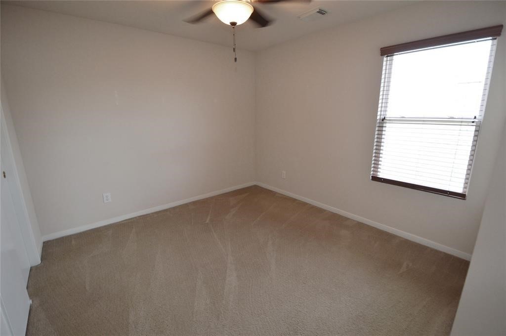 2707 Oak Ridge Park Drive Property Photo 18