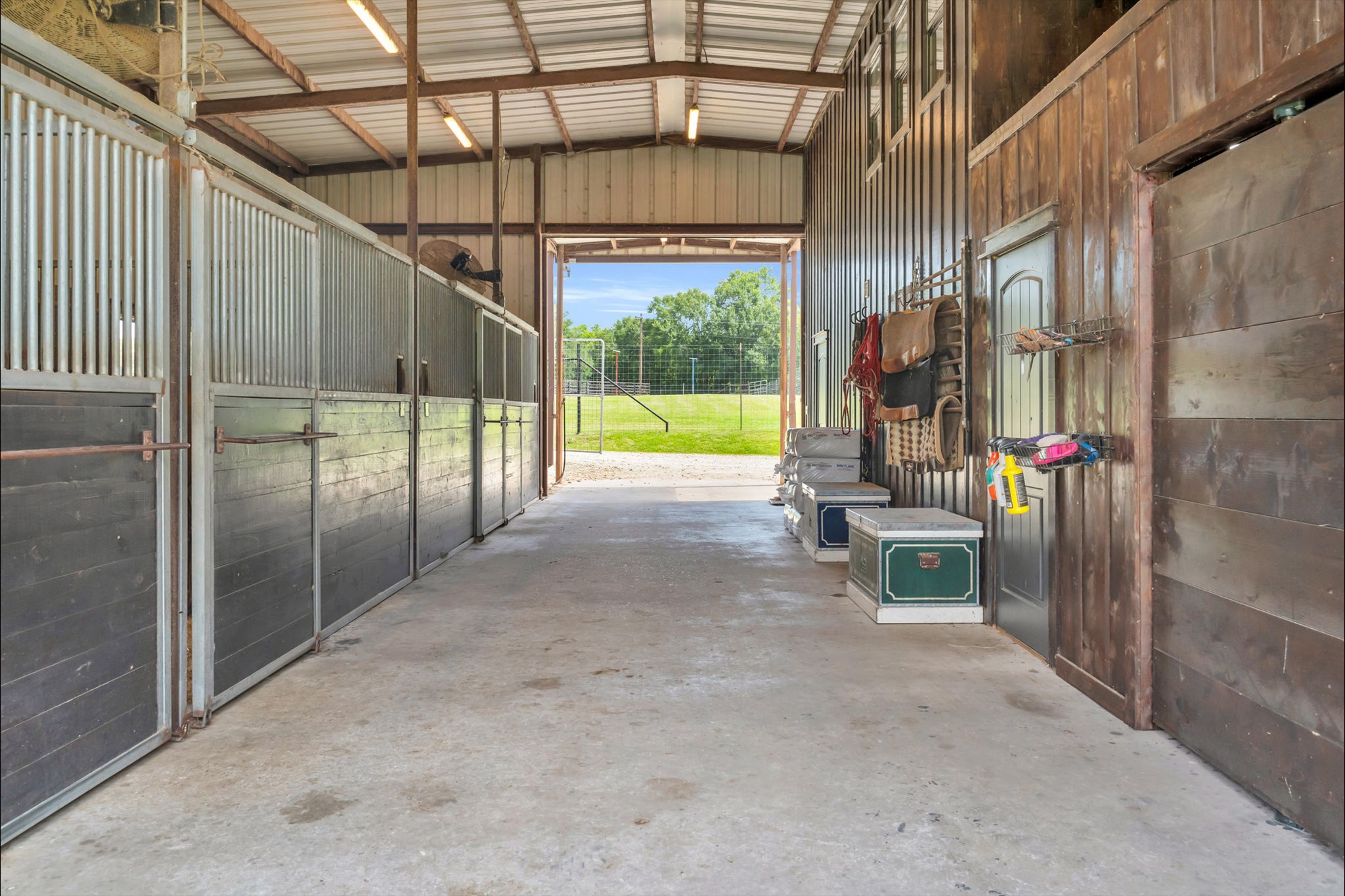 198 Ac Fm 1374 Property Photo 23