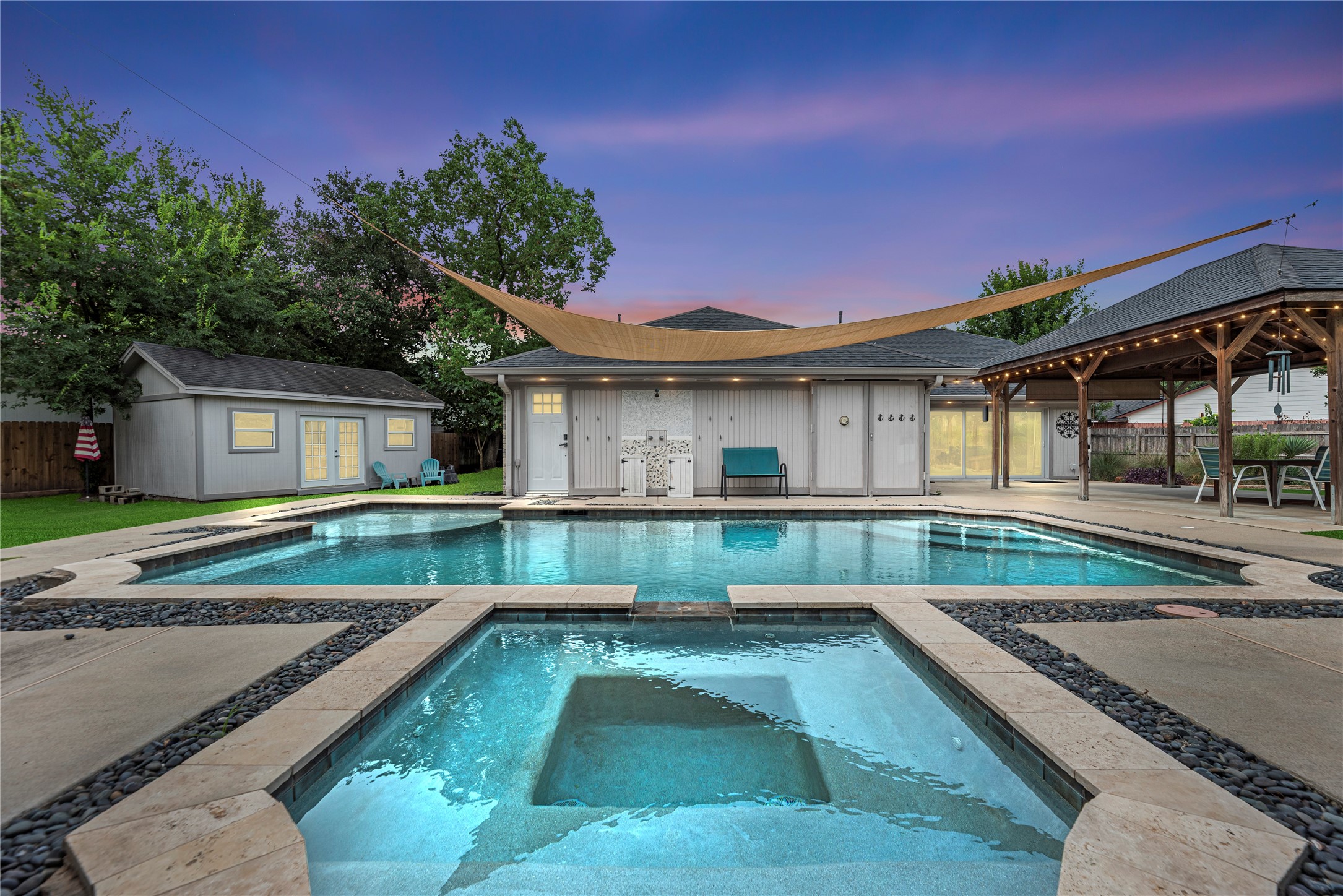2418 Pebbledowne Circle