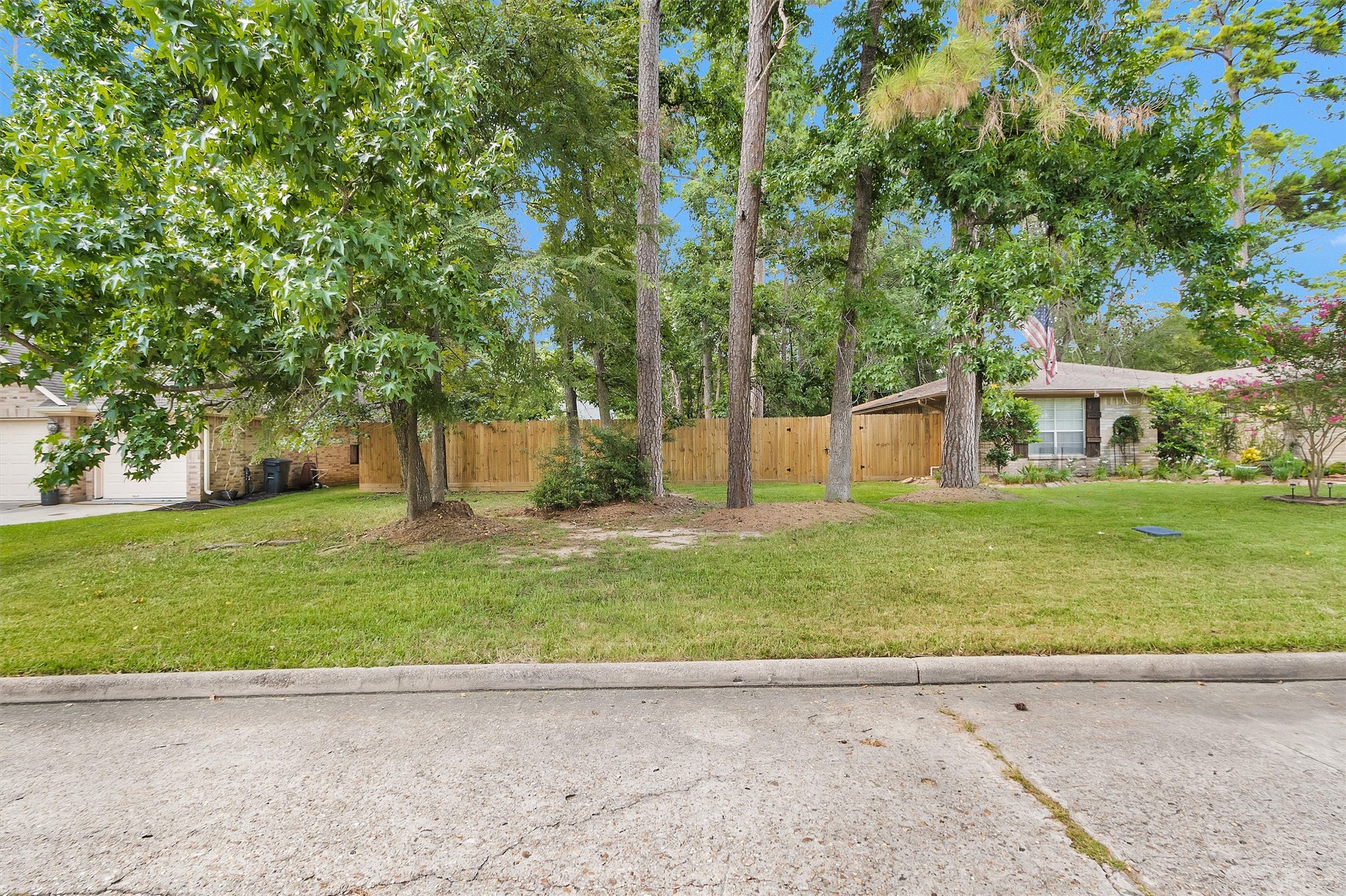 12214 Browning Drive Property Photo 2