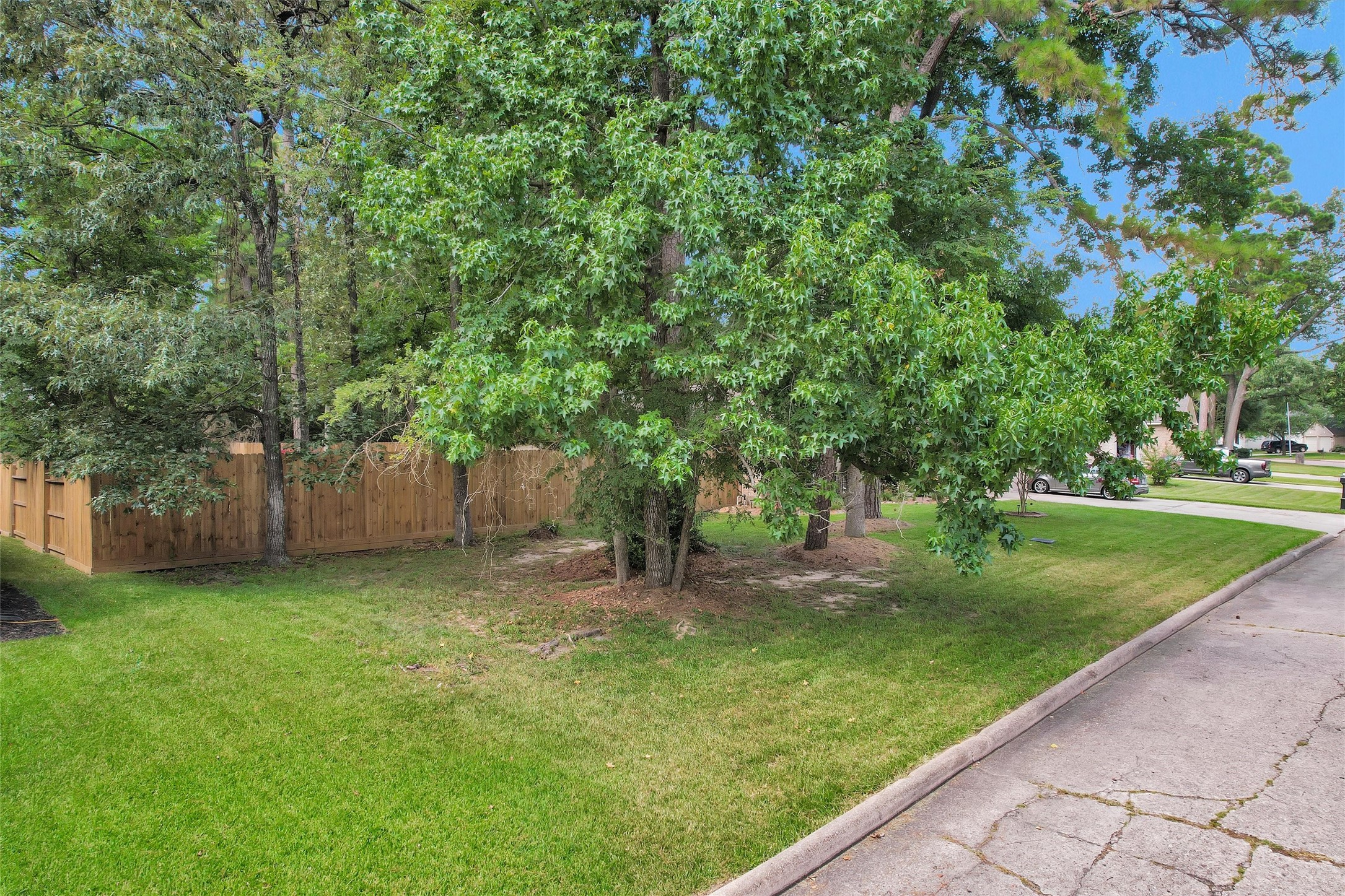 12214 Browning Drive Property Photo 3