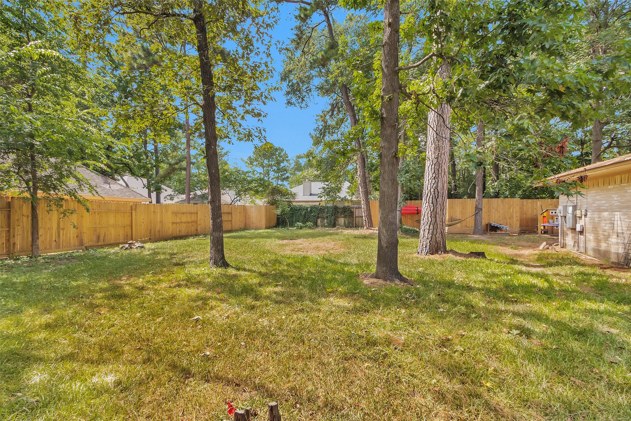12214 Browning Drive Property Photo 5