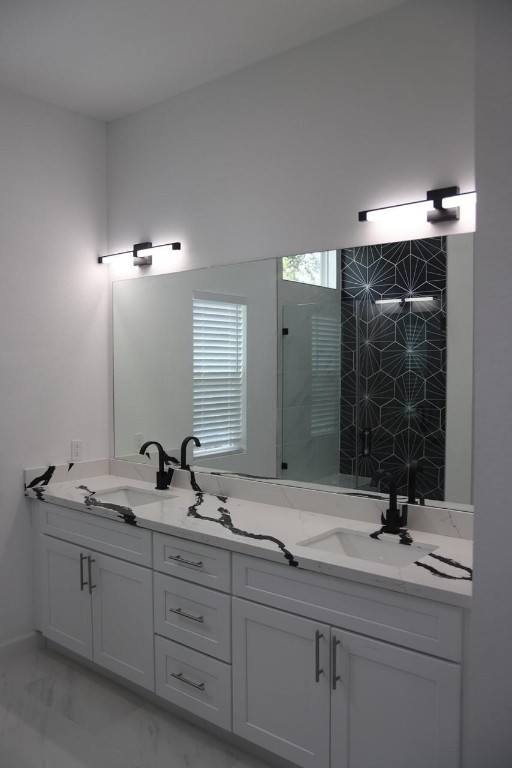 5126 Lyndhurst Drive B Property Photo 11