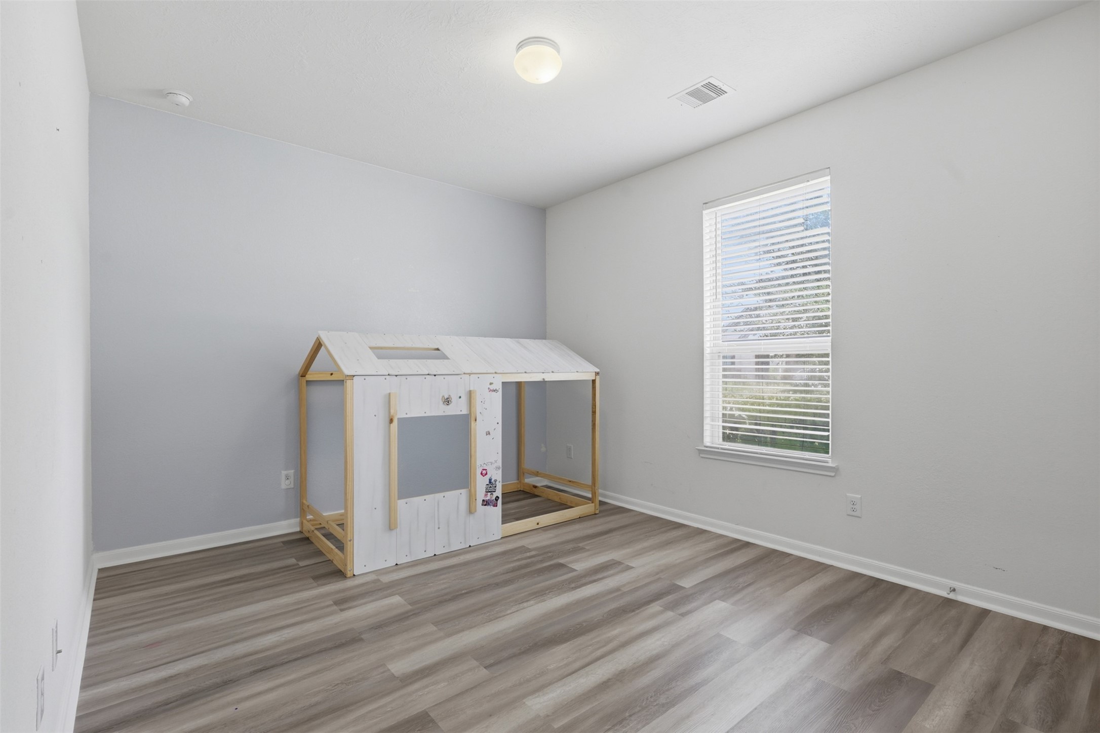 3904 Waterworth Way Property Photo 13
