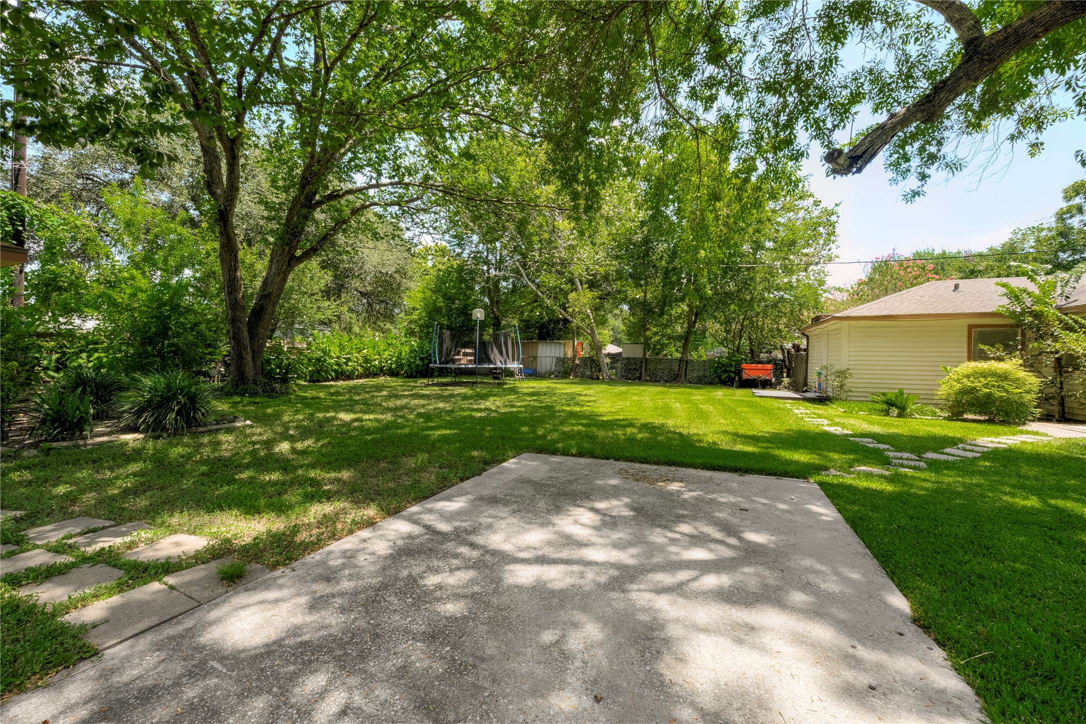 3627 Thistle Street Property Photo 10