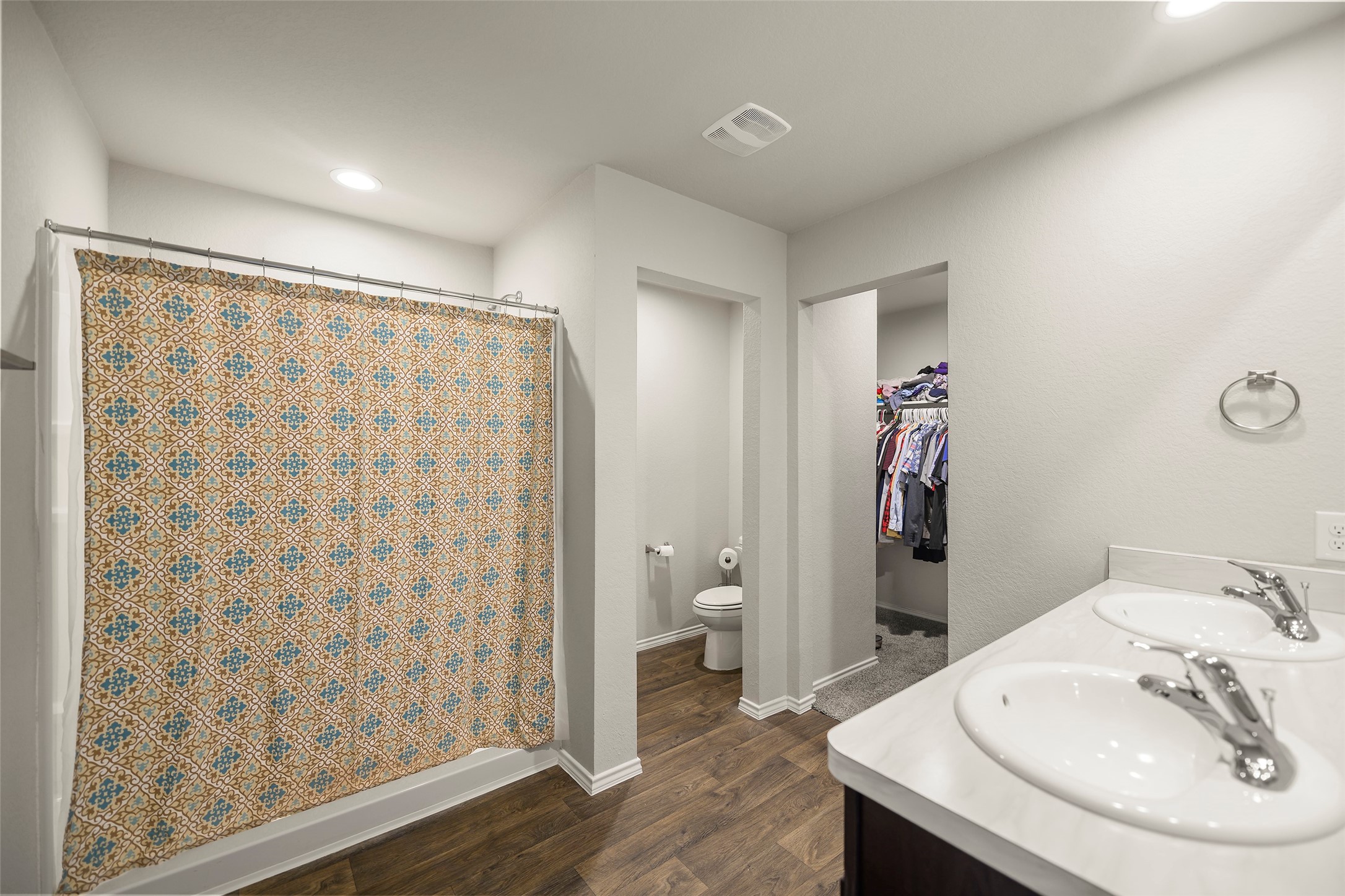 5518 Kingston Crest Lane Property Photo 9