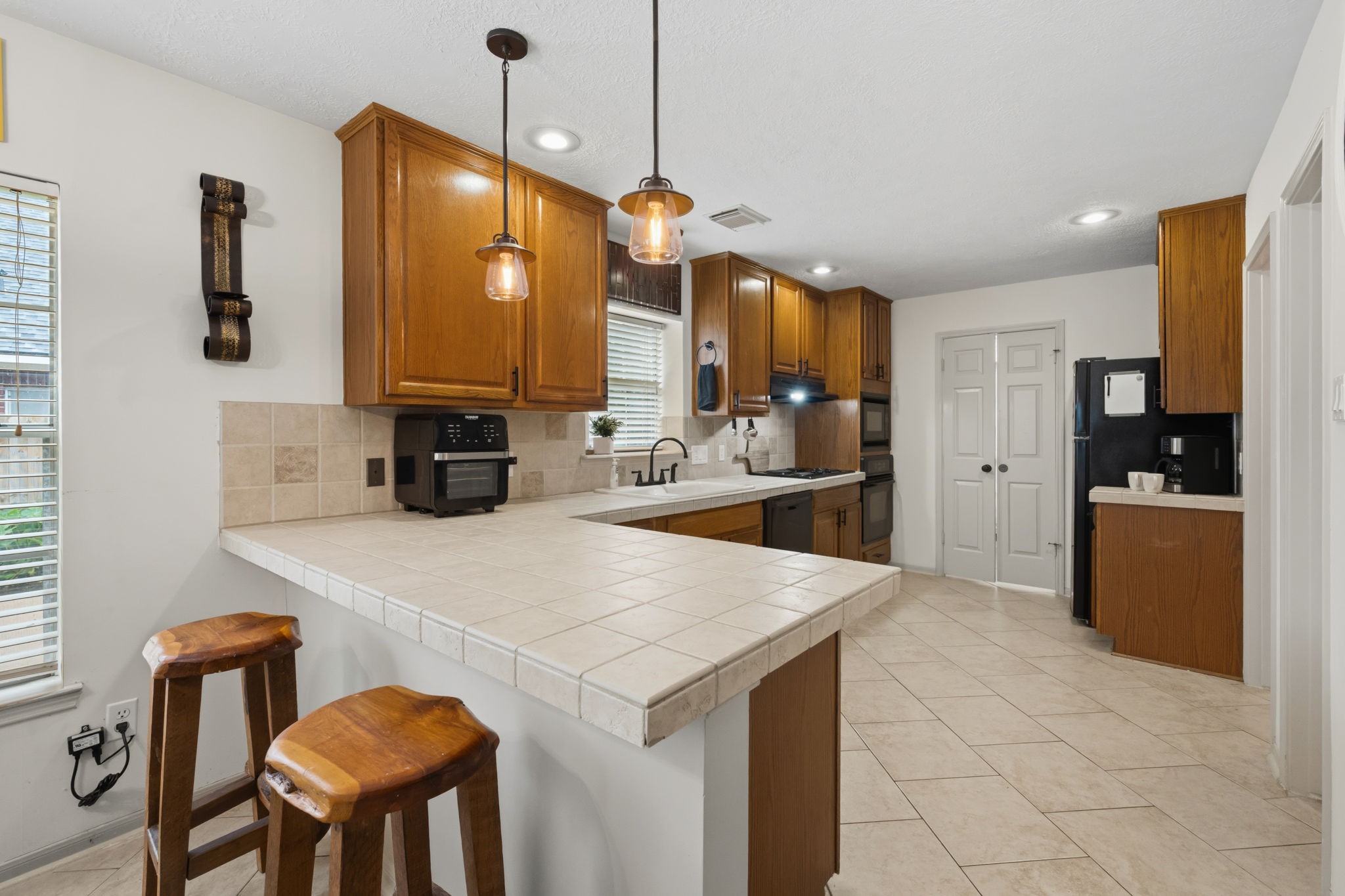 30206 Stoney Plain Drive Property Photo 7