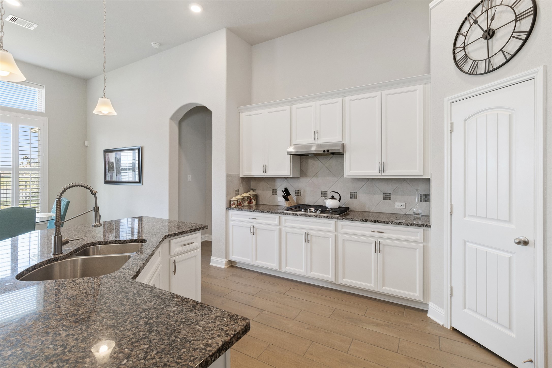 19411 Lake Ridge Drive Property Photo 15