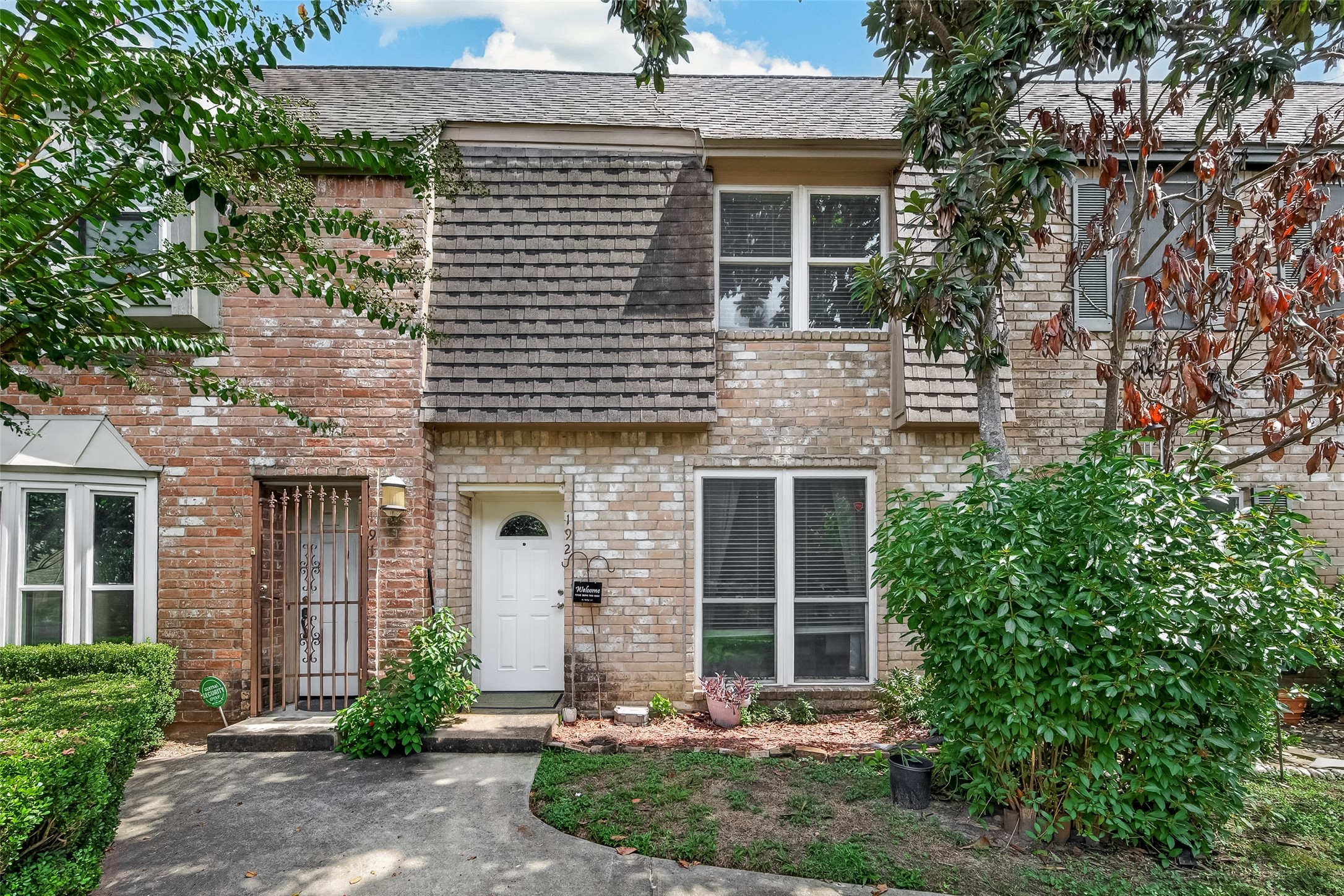 840 Threadneedle Street 192 Property Photo 1