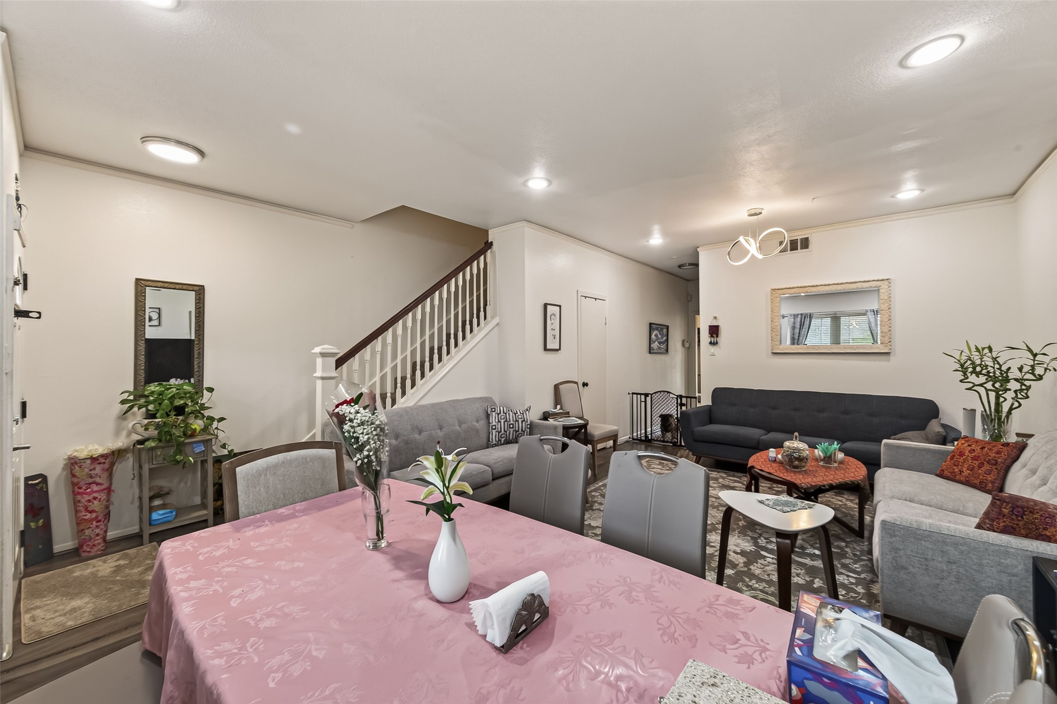 840 Threadneedle Street 192 Property Photo 5