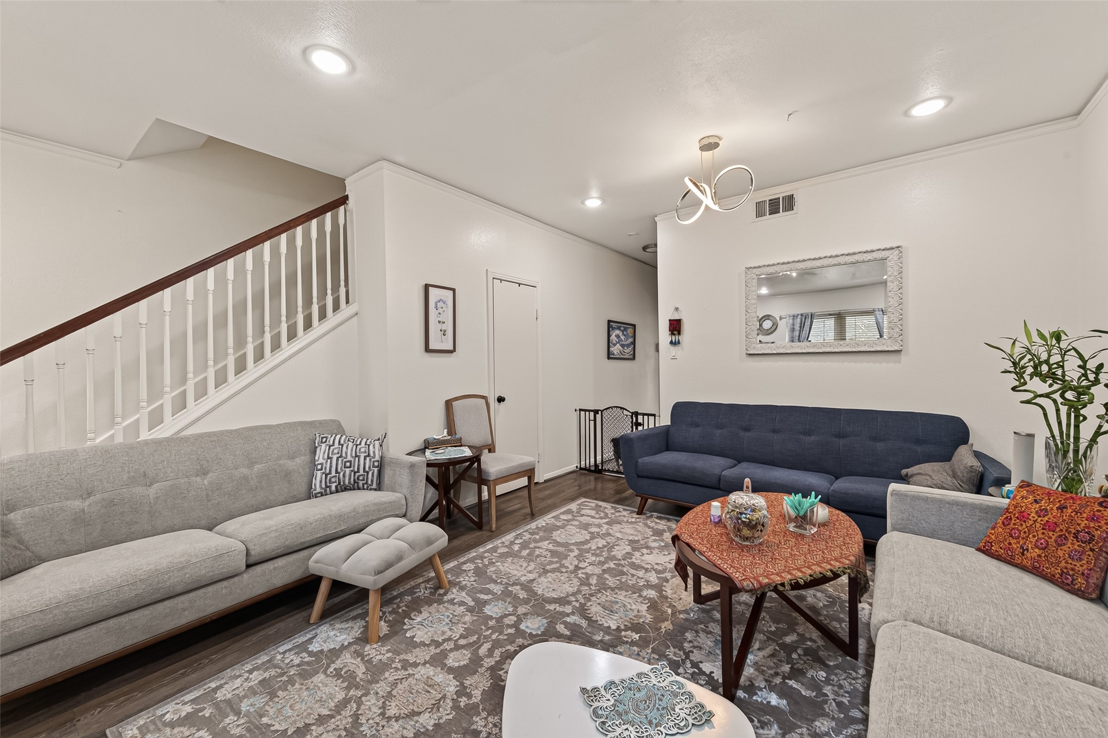 840 Threadneedle Street 192 Property Photo 13